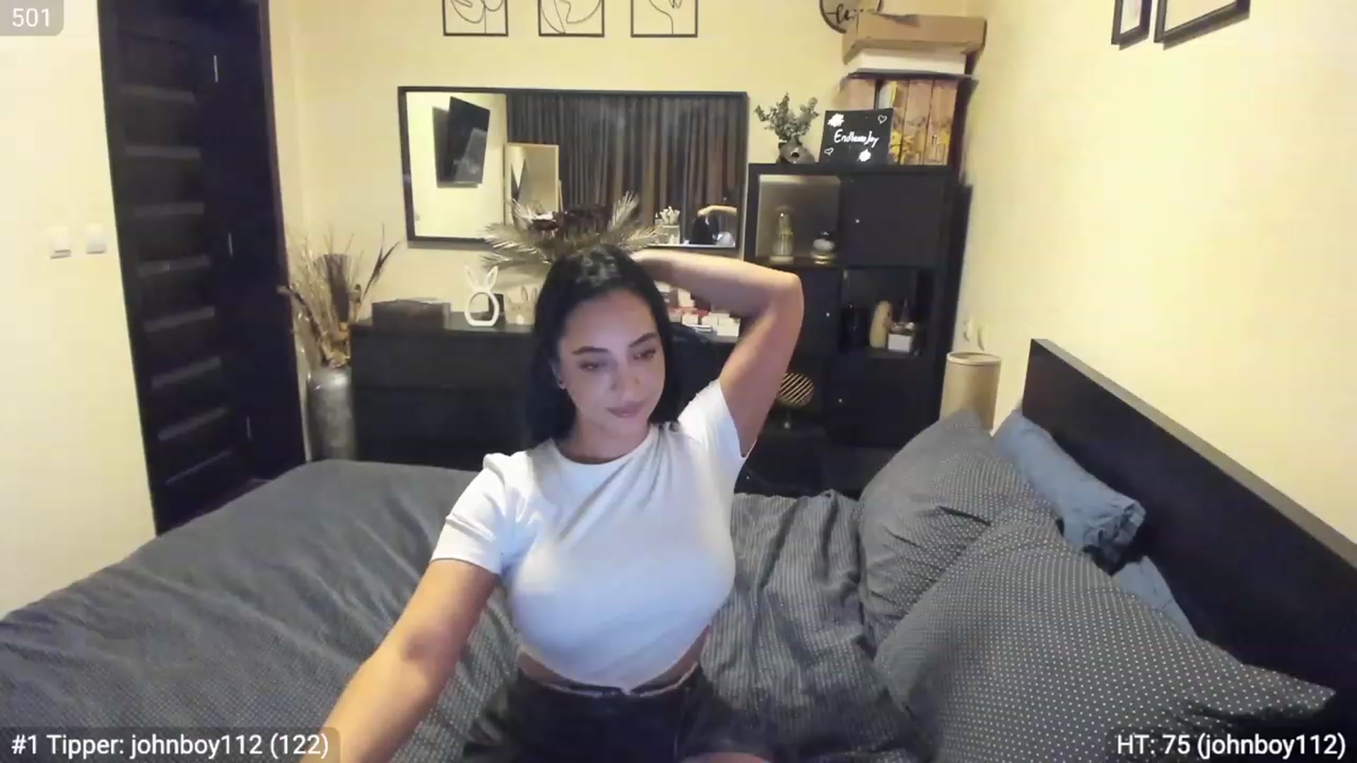 Gallery image thumbnail from EndlesssJoy's myfreecams stream on, 04/07/2023, 01:10 image 17 of 20