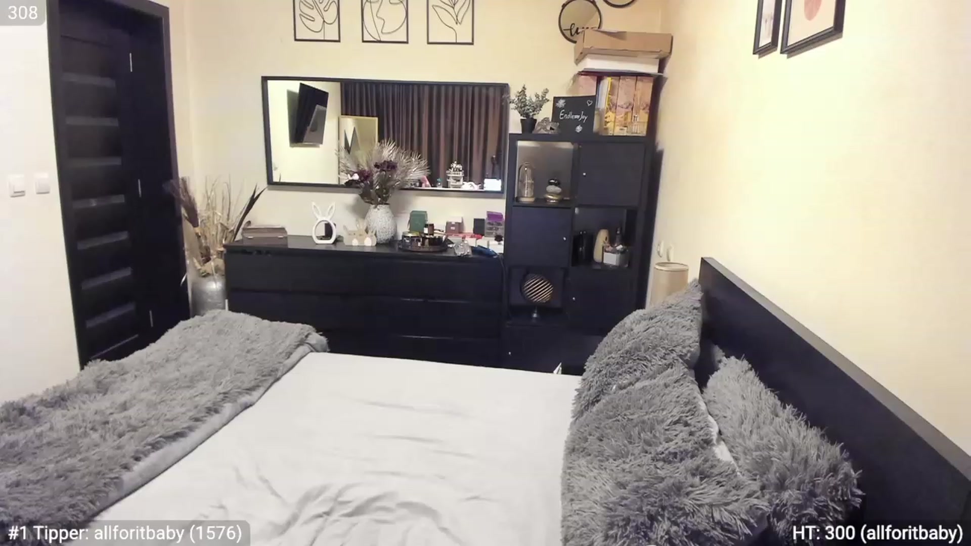 Gallery image thumbnail from EndlesssJoy's myfreecams stream on, 04/10/2023, 03:34 image 20 of 20