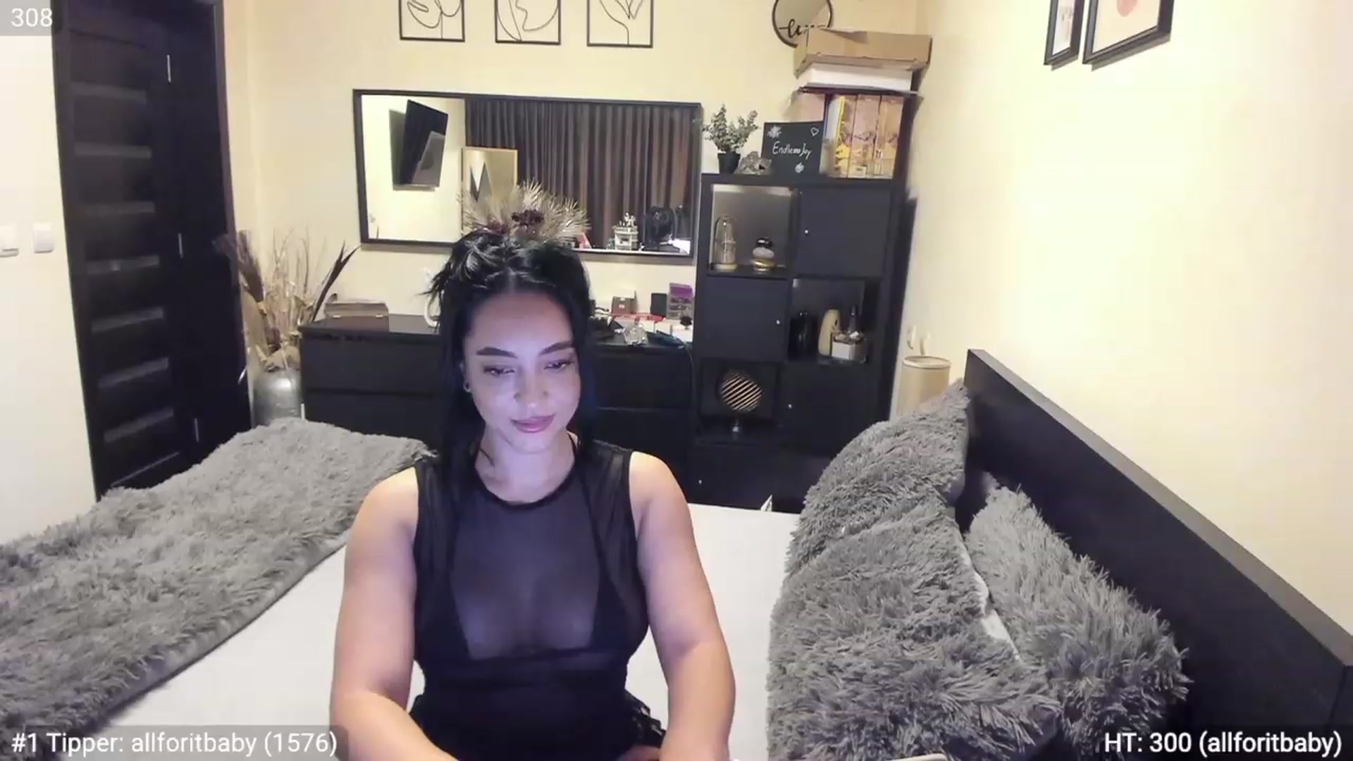 Gallery image thumbnail from EndlesssJoy's myfreecams stream on, 04/10/2023, 03:34 image 10 of 20