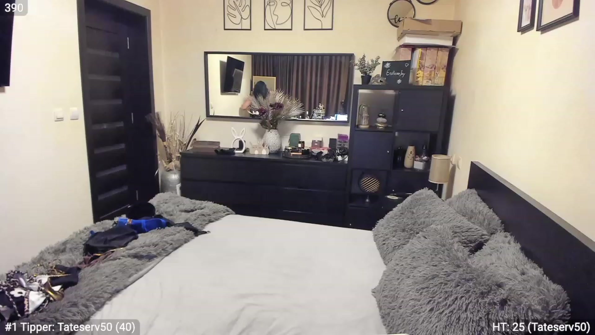 Gallery image thumbnail from EndlesssJoy's myfreecams stream on, 04/13/2023, 04:10 image 2 of 20