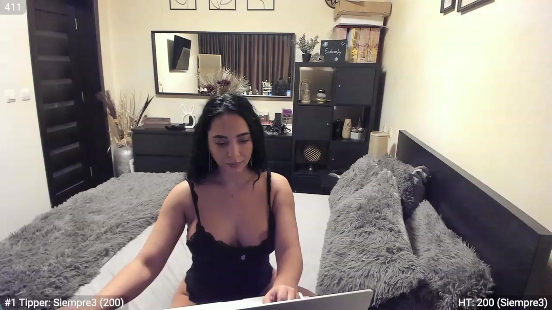 Gallery image thumbnail from EndlesssJoy's myfreecams stream on, 04/14/2023, 01:50 image 3 of 20