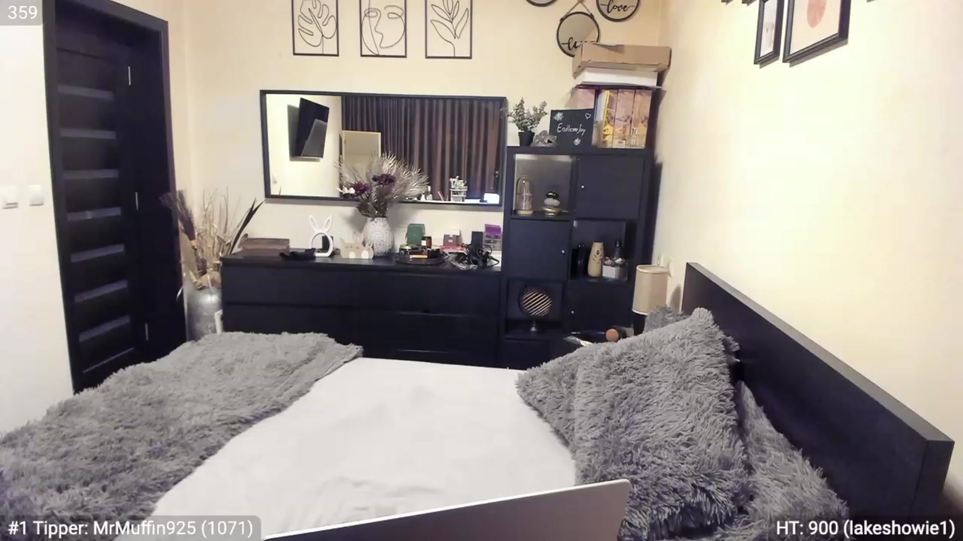 Gallery image thumbnail from EndlesssJoy's myfreecams stream on, 04/14/2023, 04:12 image 13 of 20