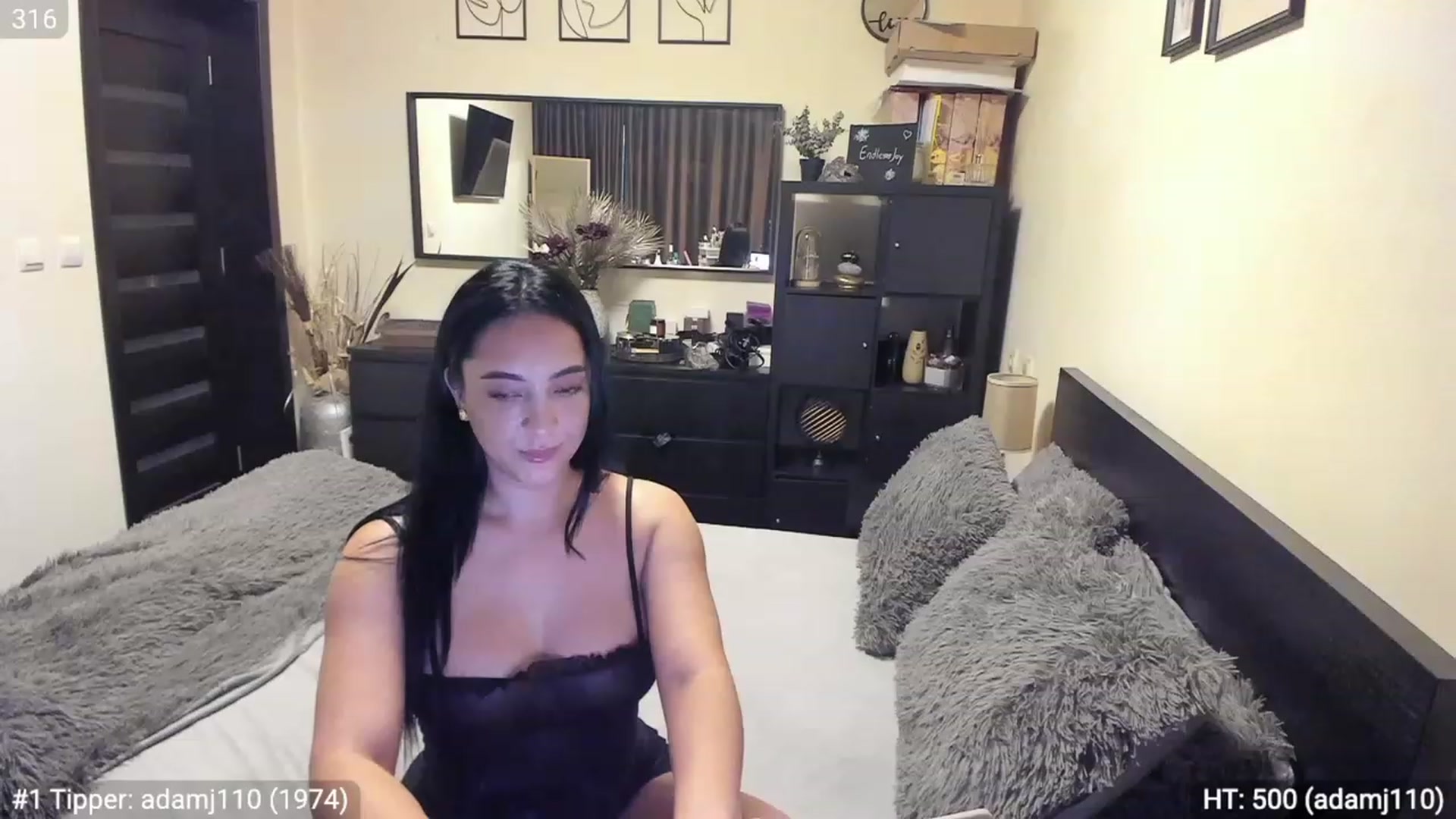 Gallery image thumbnail from EndlesssJoy's myfreecams stream on, 04/15/2023, 05:27 image 14 of 20