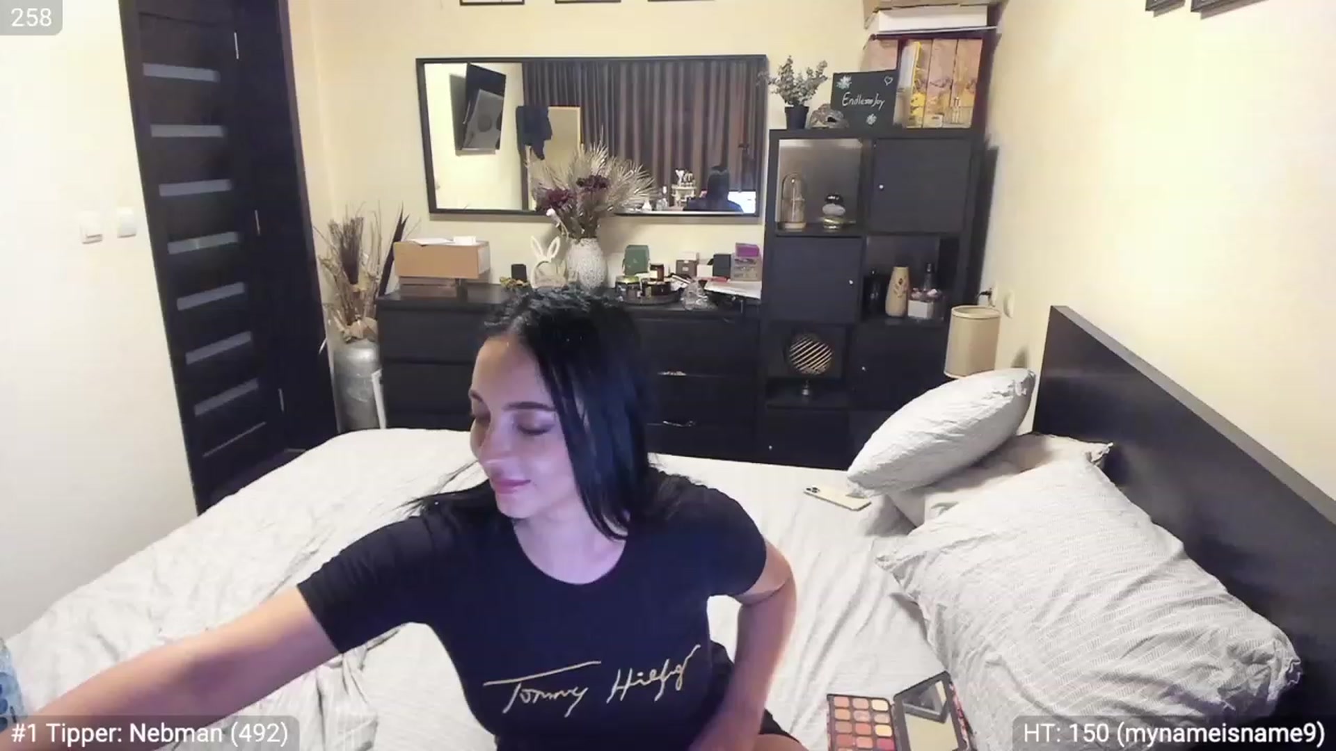 Gallery image thumbnail from EndlesssJoy's myfreecams stream on, 04/28/2023, 07:21 image 8 of 20