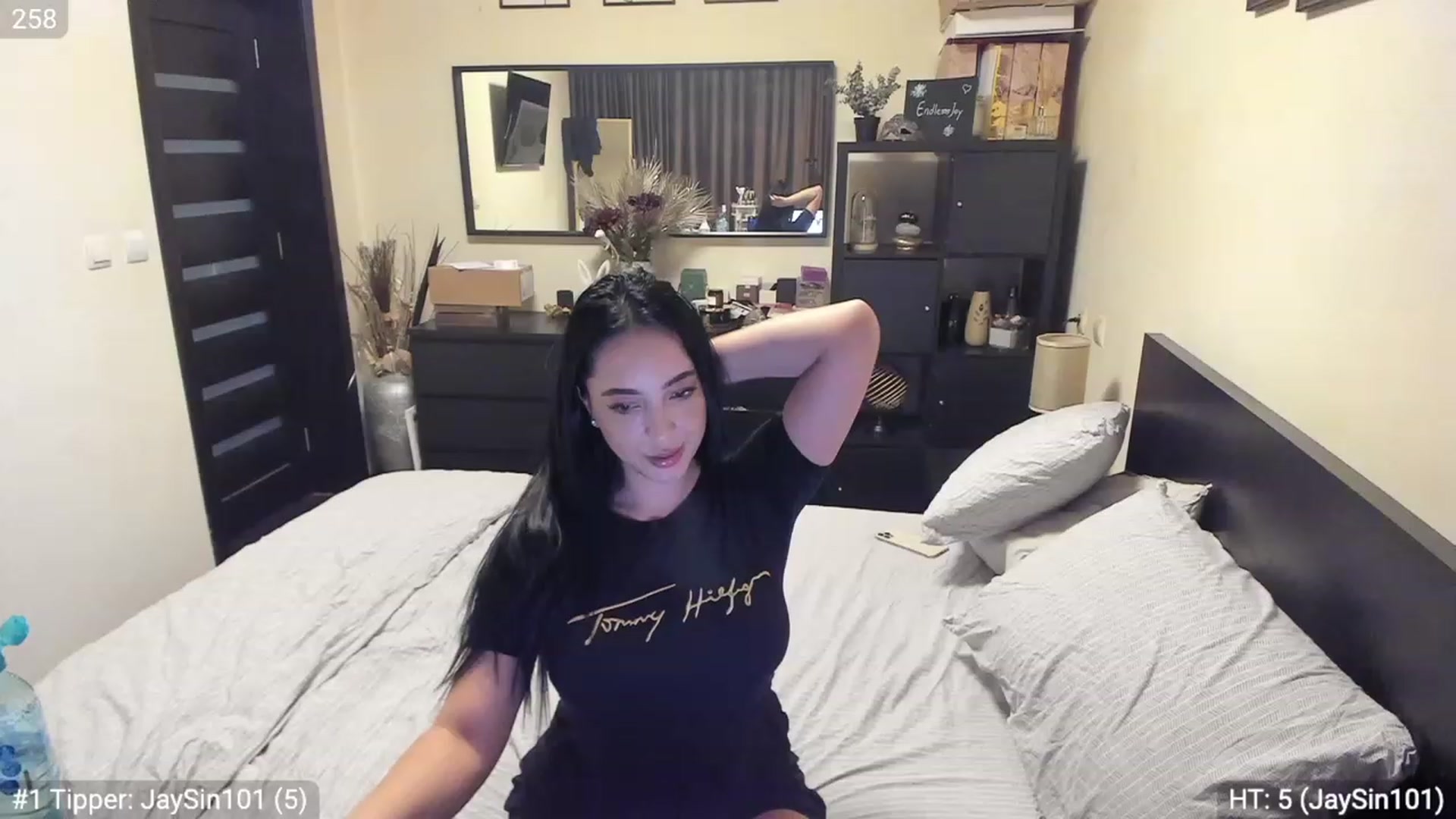 Gallery image thumbnail from EndlesssJoy's myfreecams stream on, 04/28/2023, 07:21 image 19 of 20