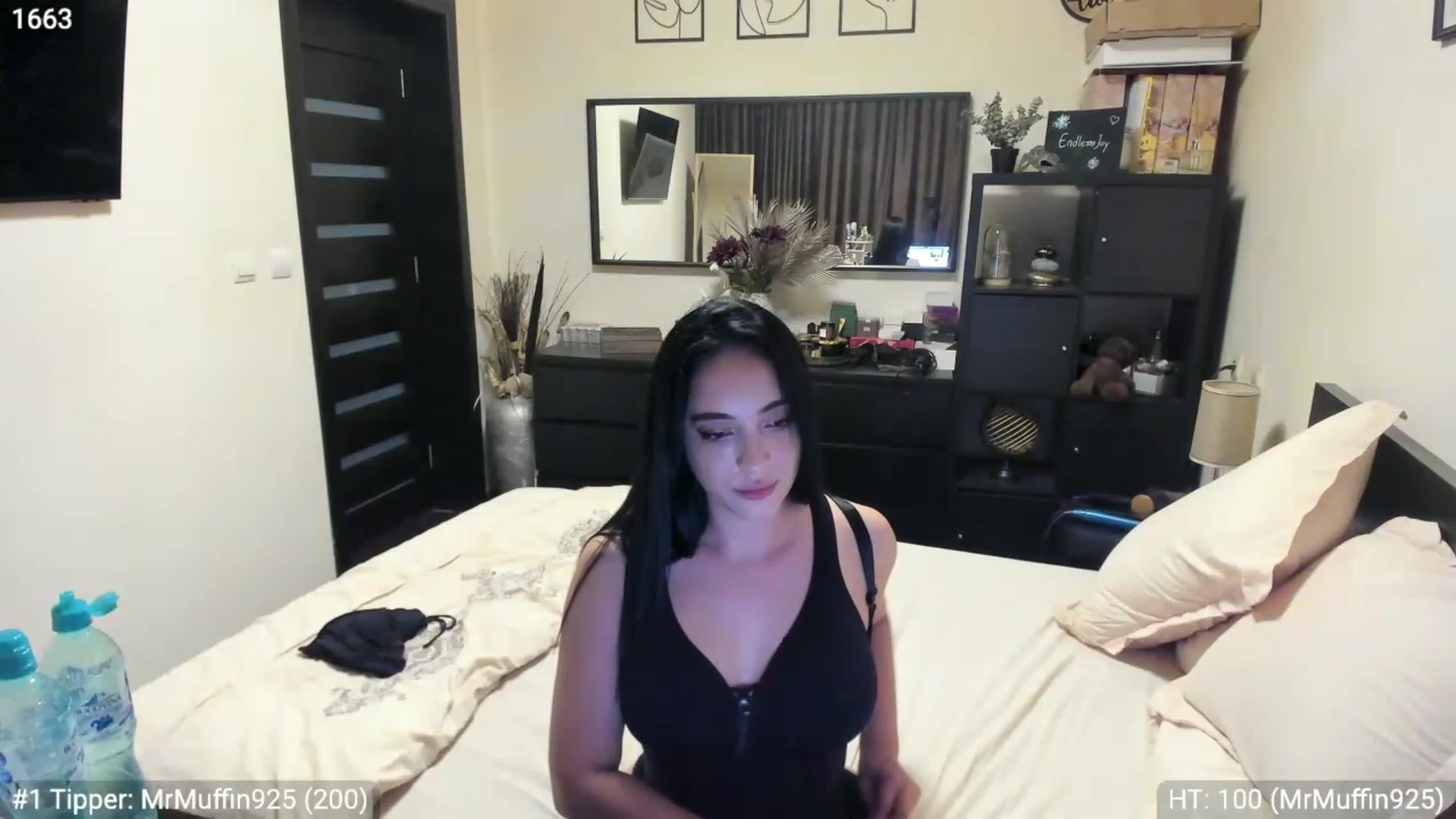 Gallery image thumbnail from EndlesssJoy's myfreecams stream on, 05/20/2023, 07:04 image 16 of 20