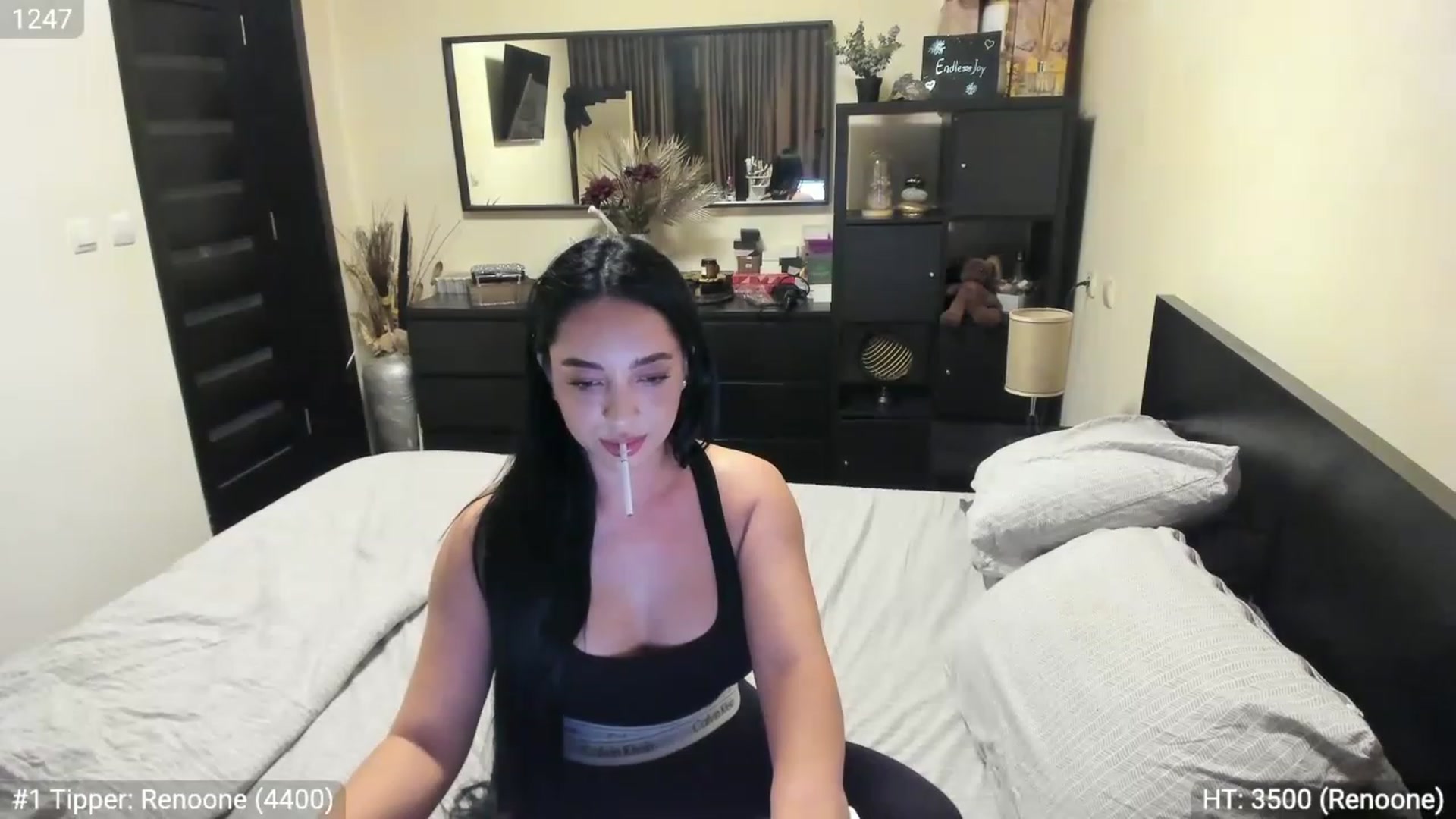 Gallery image thumbnail from EndlesssJoy's myfreecams stream on, 05/29/2023, 02:22 image 11 of 20