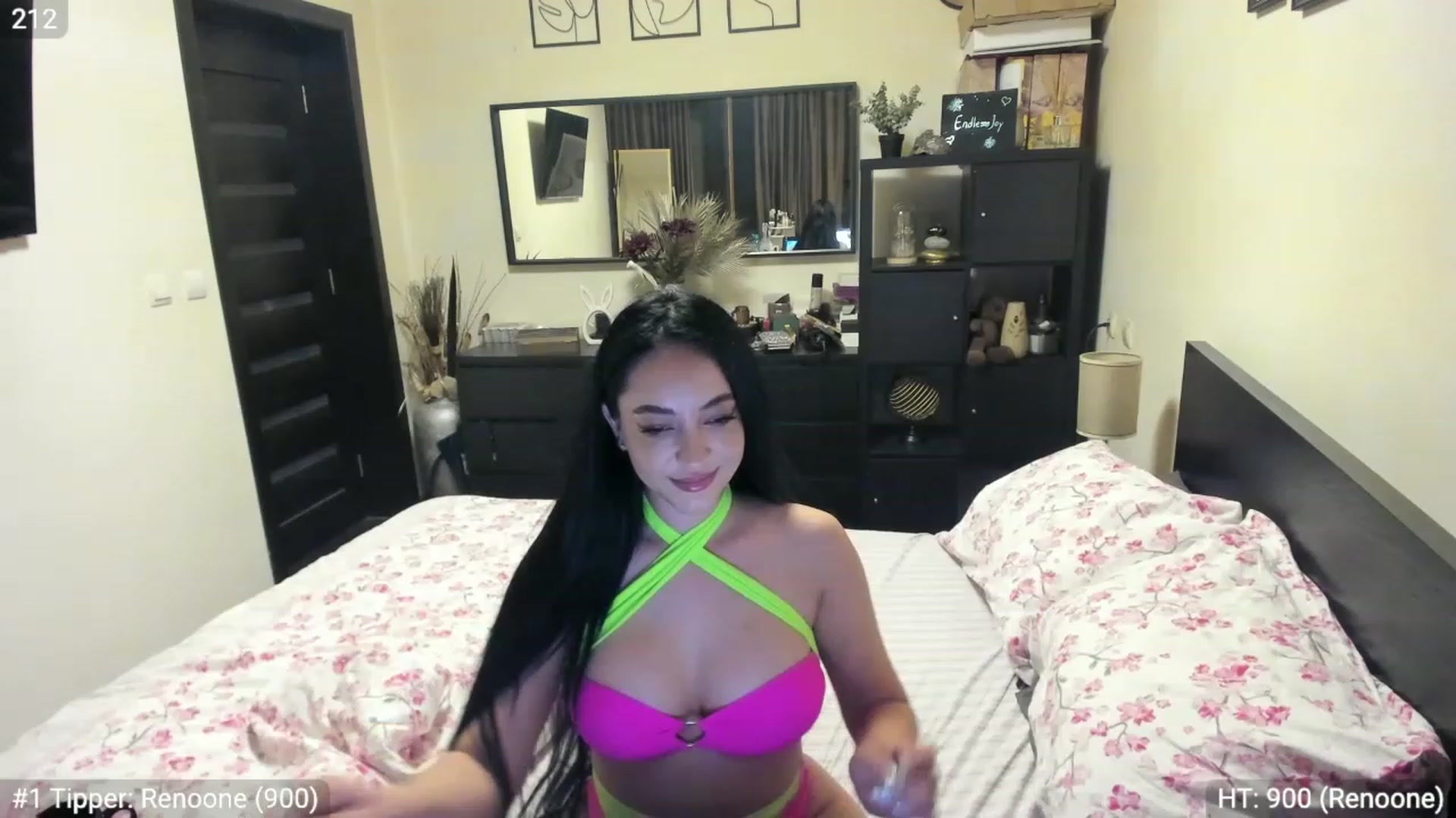 Gallery image thumbnail from EndlesssJoy's myfreecams stream on, 06/05/2023, 01:12 image 9 of 20