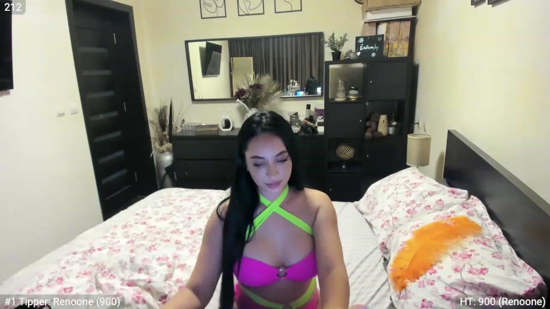 Gallery image thumbnail from EndlesssJoy's myfreecams stream on, 06/05/2023, 01:12 image 16 of 20