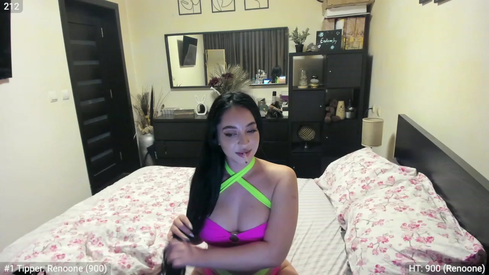 Gallery image thumbnail from EndlesssJoy's myfreecams stream on, 06/05/2023, 01:14 image 14 of 20