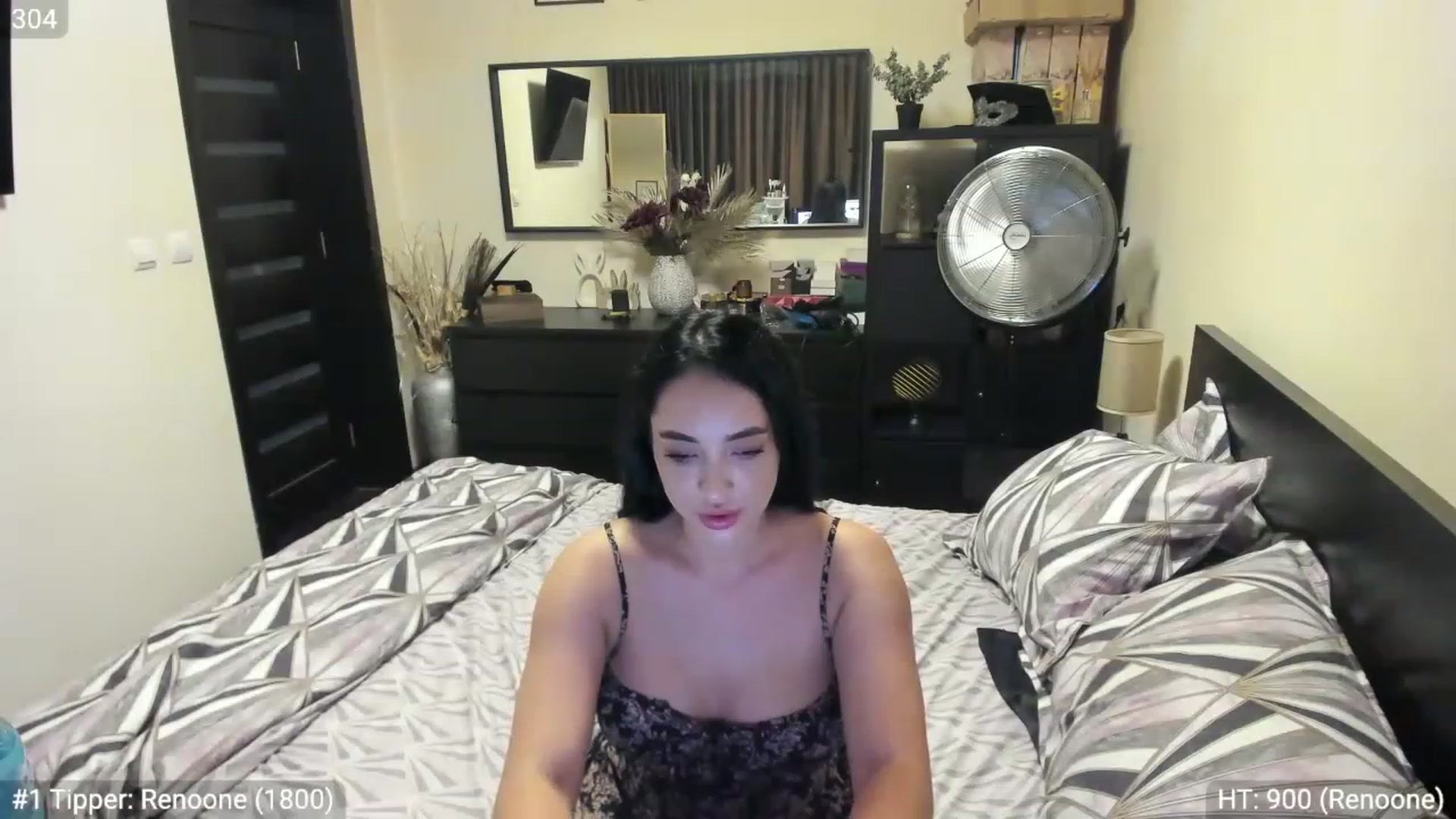 Gallery image thumbnail from EndlesssJoy's myfreecams stream on, 06/26/2023, 05:04 image 16 of 20