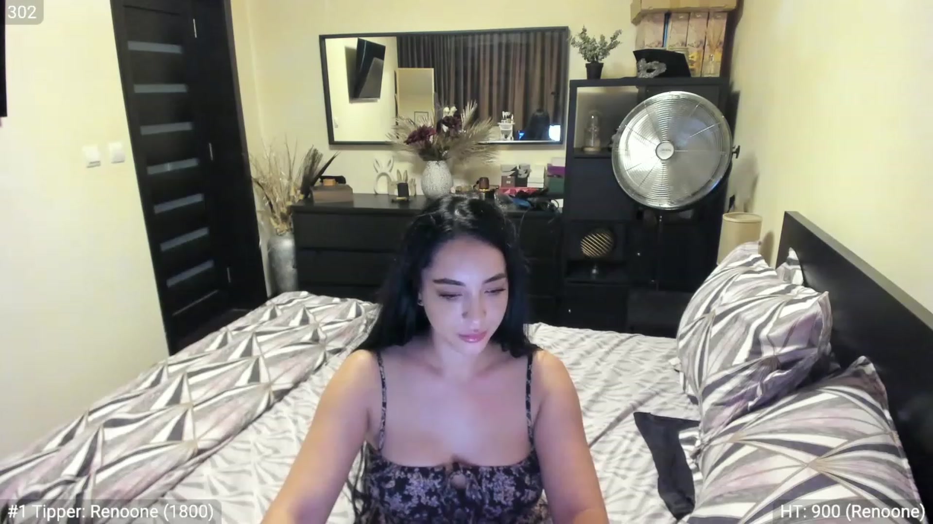Gallery image thumbnail from EndlesssJoy's myfreecams stream on, 06/26/2023, 06:51 image 8 of 20