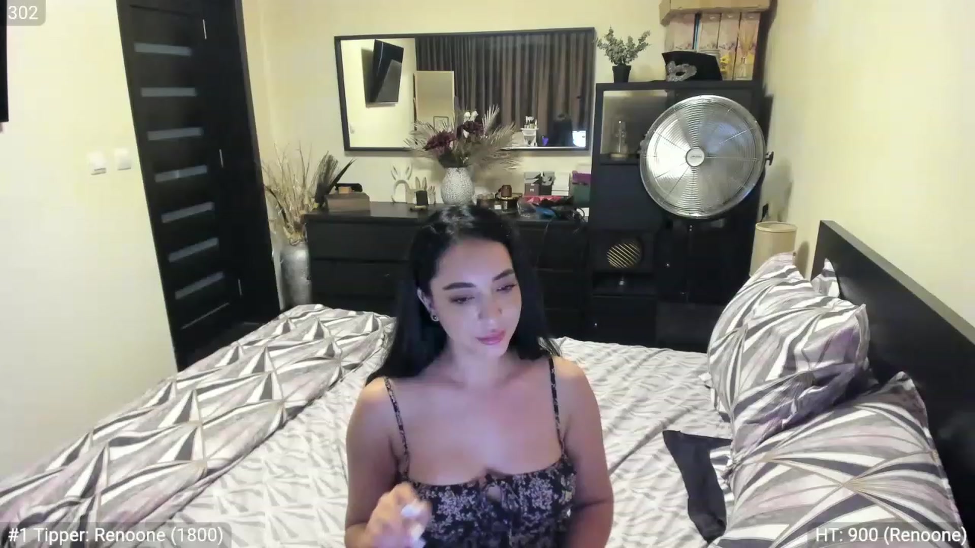 Gallery image thumbnail from EndlesssJoy's myfreecams stream on, 06/26/2023, 06:51 image 6 of 20