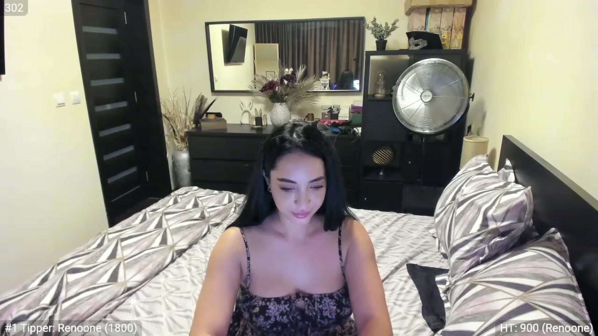 Gallery image thumbnail from EndlesssJoy's myfreecams stream on, 06/26/2023, 06:51 image 7 of 20