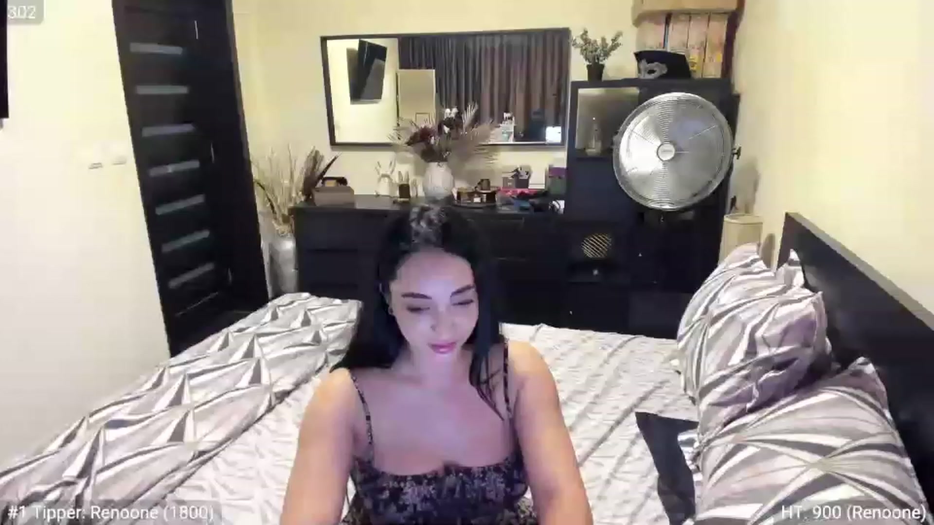 Gallery image thumbnail from EndlesssJoy's myfreecams stream on, 06/26/2023, 07:10 image 1 of 20