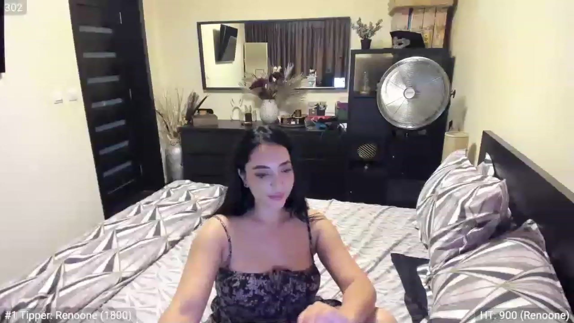 Gallery image thumbnail from EndlesssJoy's myfreecams stream on, 06/26/2023, 07:10 image 8 of 20
