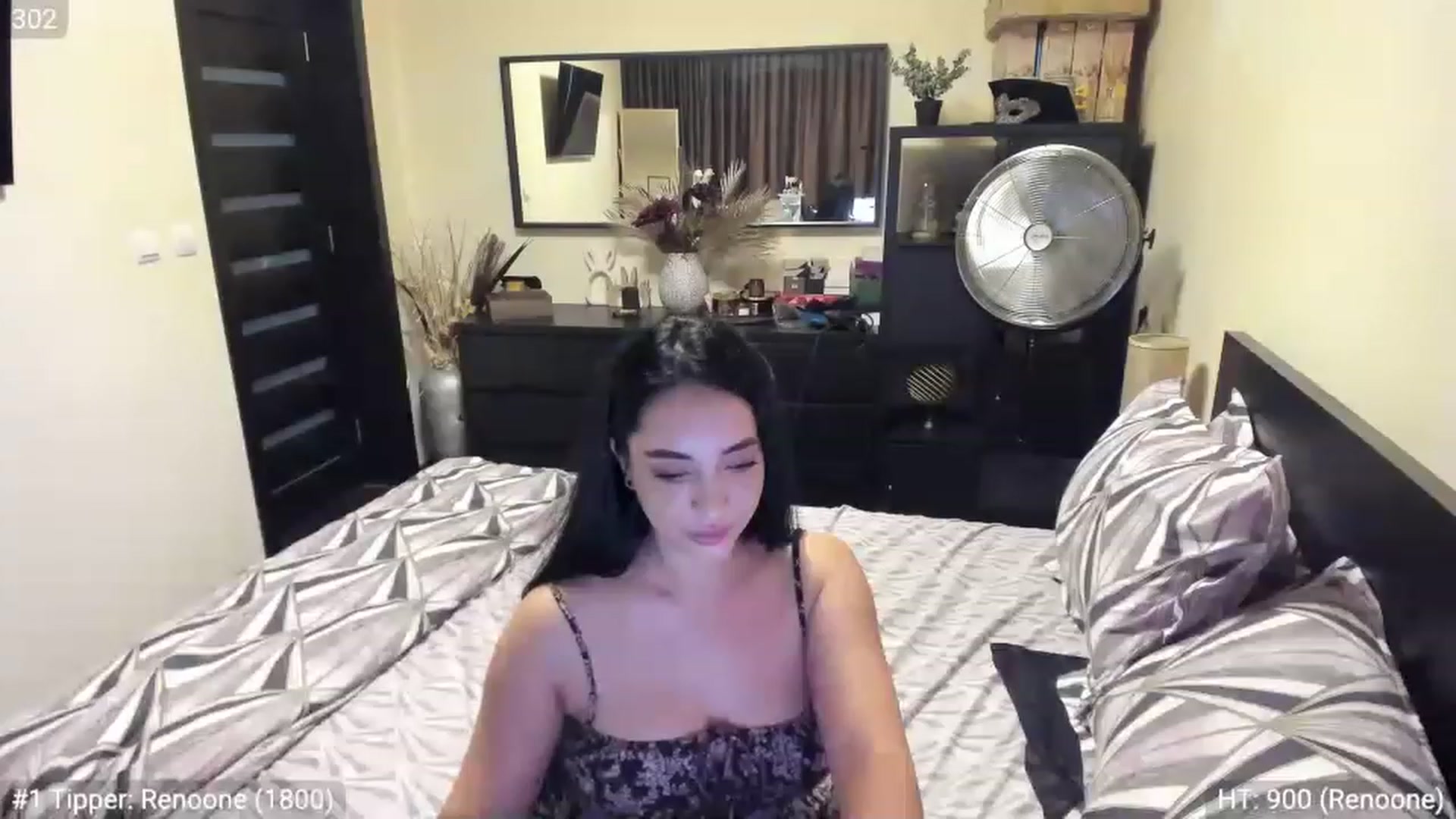 Gallery image thumbnail from EndlesssJoy's myfreecams stream on, 06/26/2023, 07:10 image 3 of 20