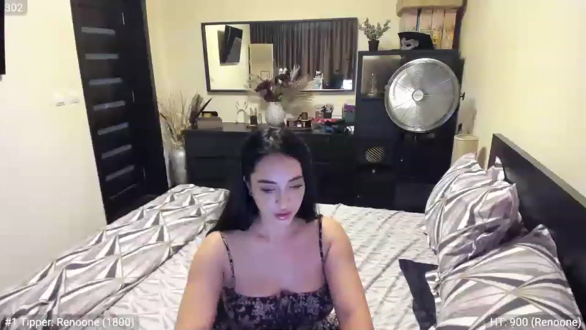 Gallery image thumbnail from EndlesssJoy's myfreecams stream on, 06/26/2023, 07:10 image 2 of 20
