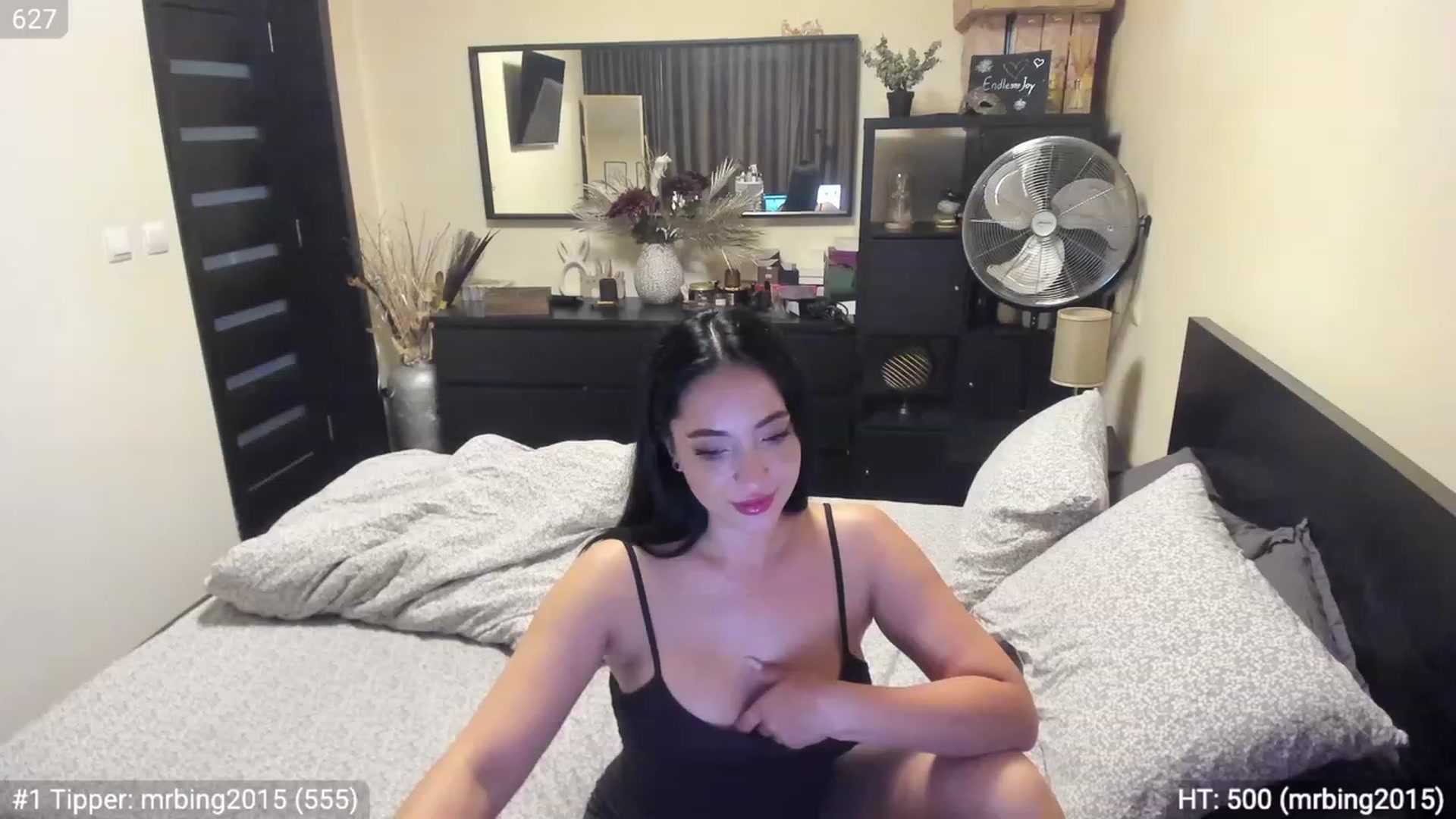 Gallery image thumbnail from EndlesssJoy's myfreecams stream on, 07/06/2023, 06:41 image 12 of 20