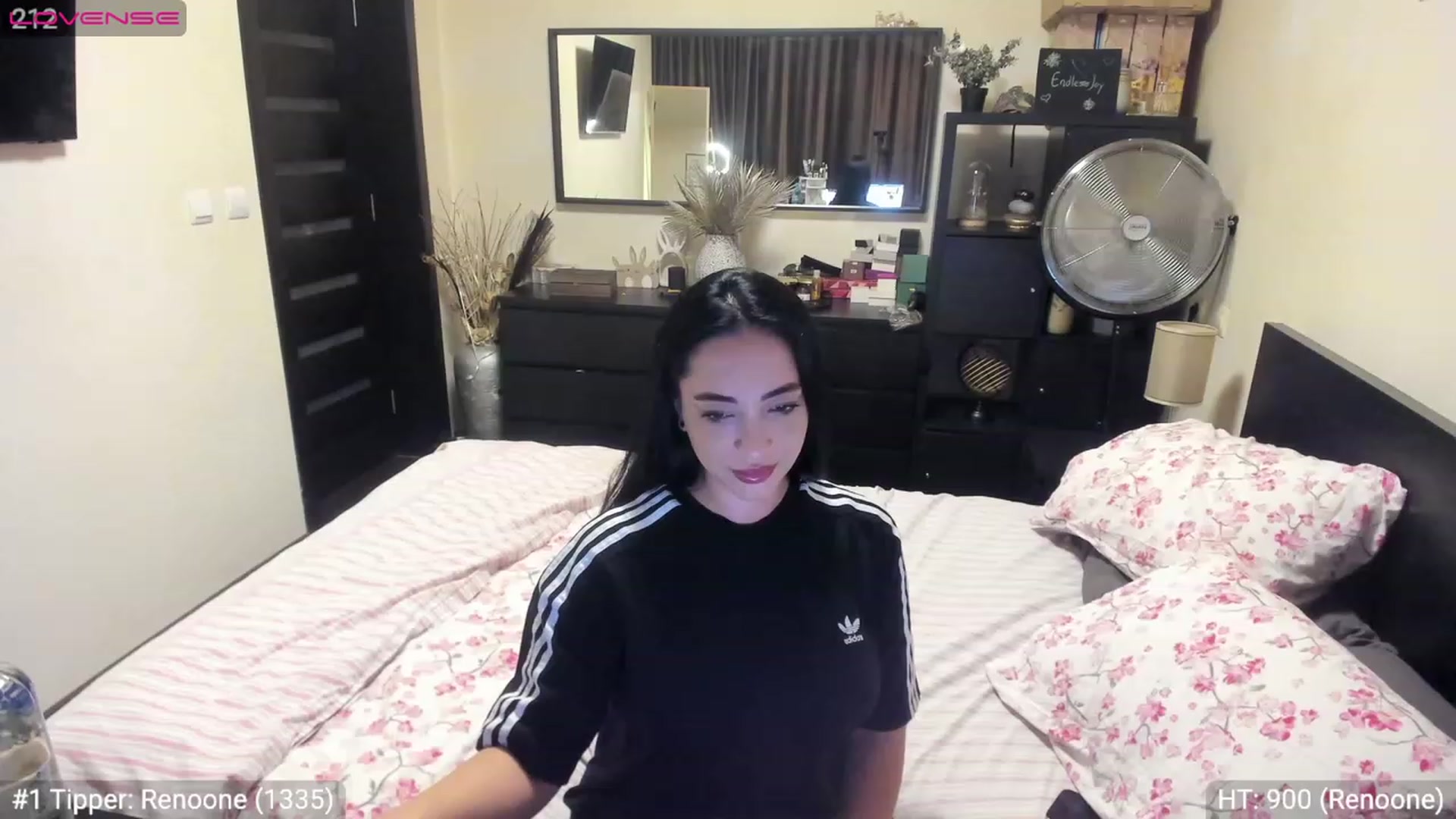 Gallery image thumbnail from EndlesssJoy's myfreecams stream on, 07/17/2023, 02:26 image 5 of 20