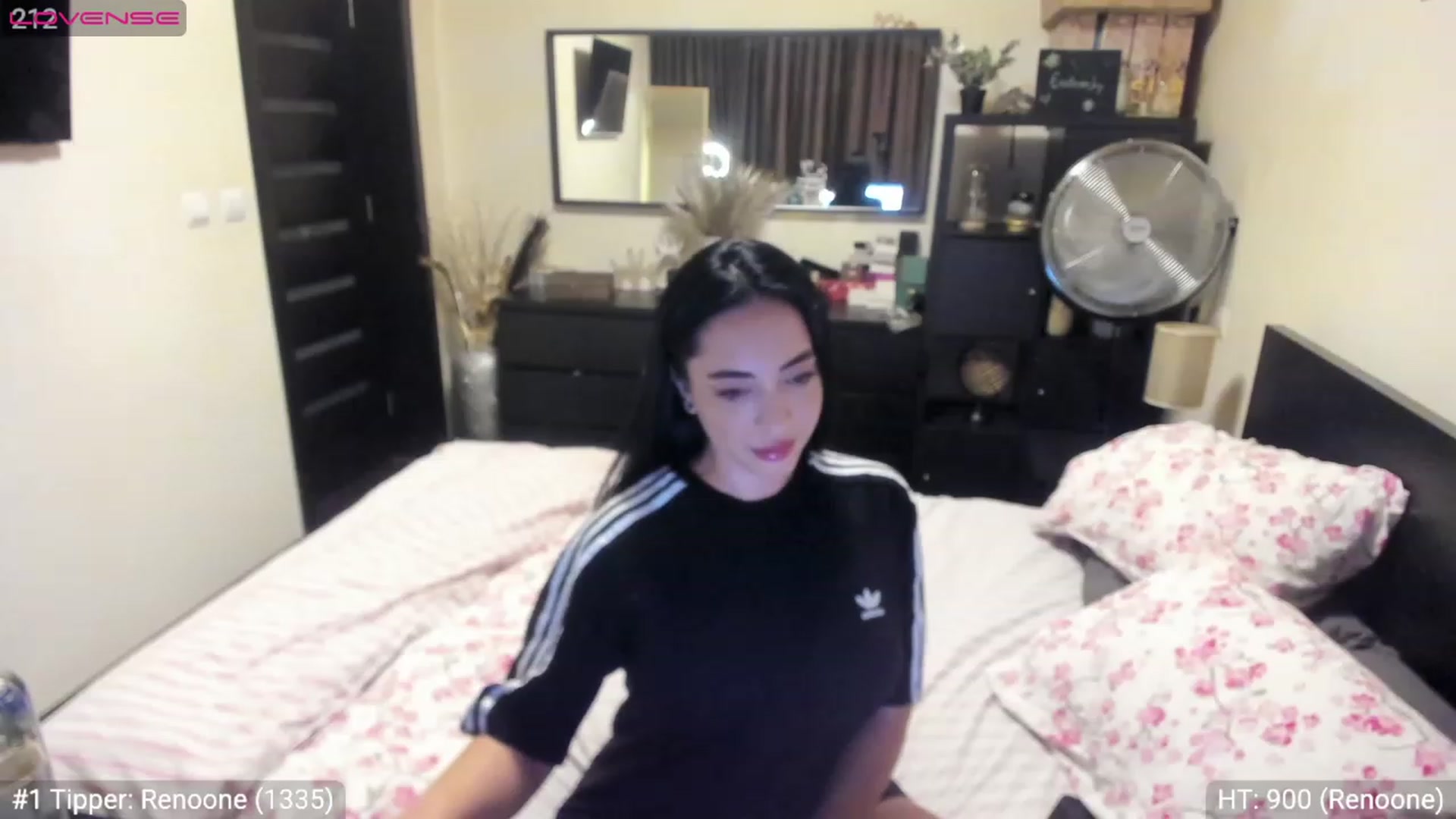 Gallery image thumbnail from EndlesssJoy's myfreecams stream on, 07/17/2023, 02:26 image 6 of 20