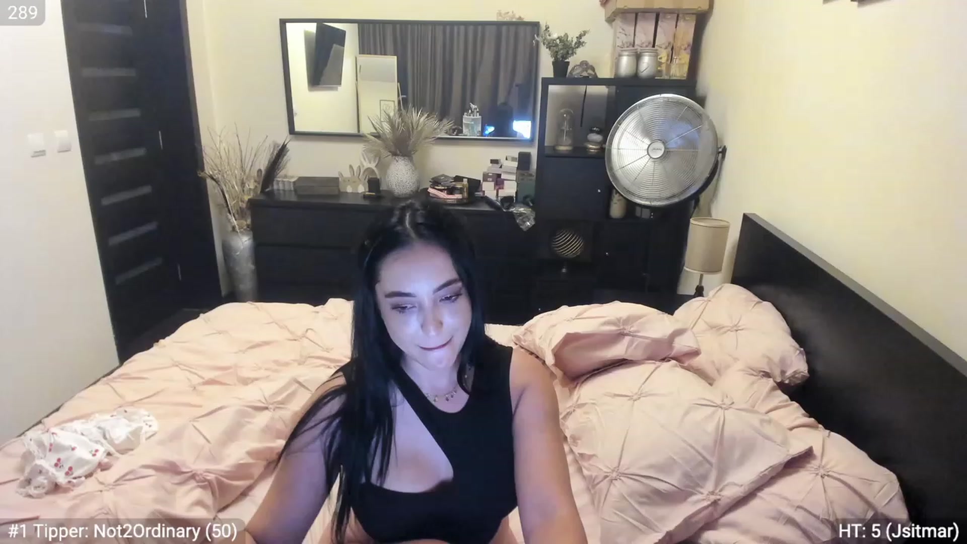 Gallery image thumbnail from EndlesssJoy's myfreecams stream on, 07/28/2023, 02:04 image 3 of 20