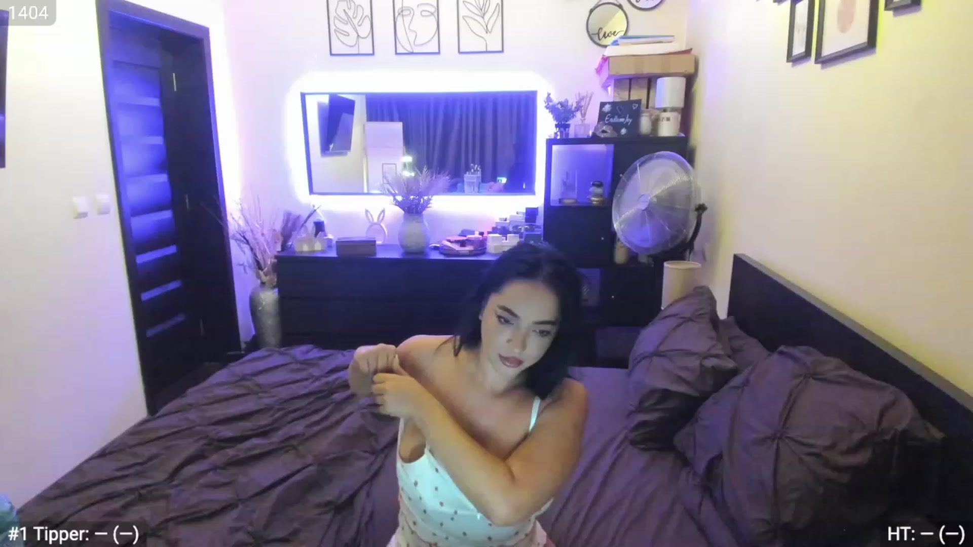 Gallery image thumbnail from EndlesssJoy's myfreecams stream on, 08/05/2023, 01:56 image 2 of 20