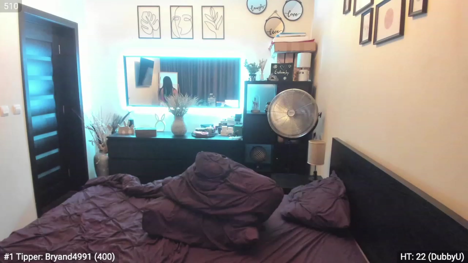 Gallery image thumbnail from EndlesssJoy's myfreecams stream on, 08/11/2023, 02:37 image 15 of 20