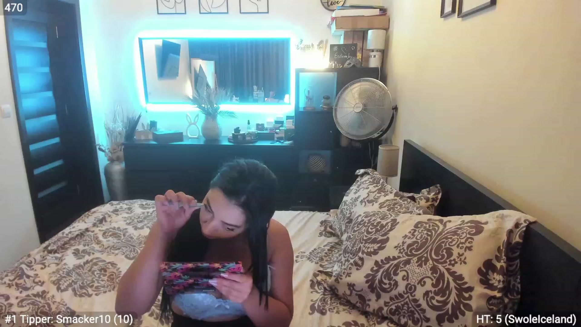 Gallery image thumbnail from EndlesssJoy's myfreecams stream on, 08/19/2023, 04:13 image 9 of 20