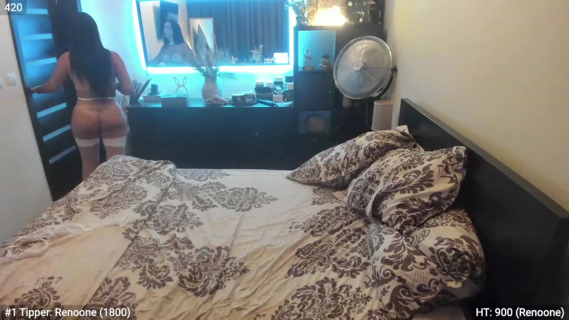 Gallery image thumbnail from EndlesssJoy's myfreecams stream on, 08/27/2023, 07:07 image 13 of 20