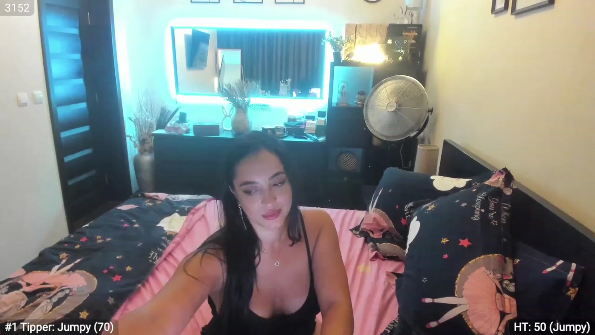Gallery image thumbnail from EndlesssJoy's myfreecams stream on, 09/02/2023, 24:42 image 17 of 20