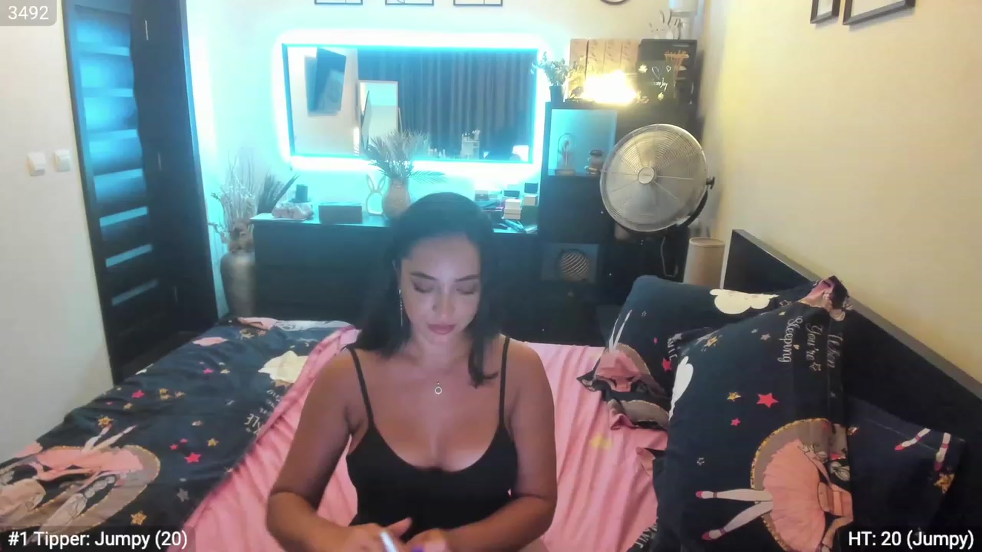 Gallery image thumbnail from EndlesssJoy's myfreecams stream on, 09/02/2023, 24:42 image 6 of 20