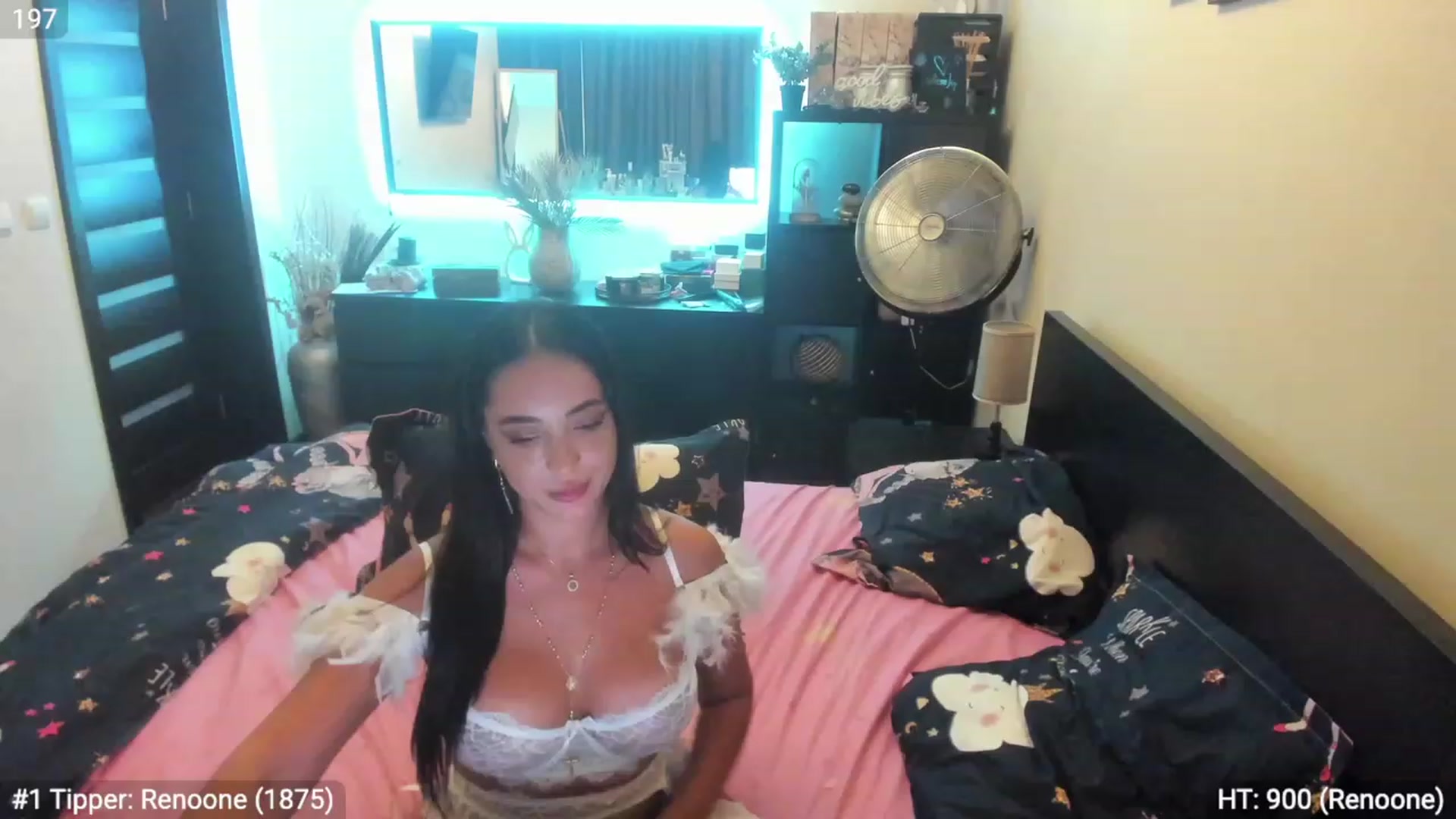 Gallery image thumbnail from EndlesssJoy's myfreecams stream on, 09/03/2023, 05:48 image 17 of 20