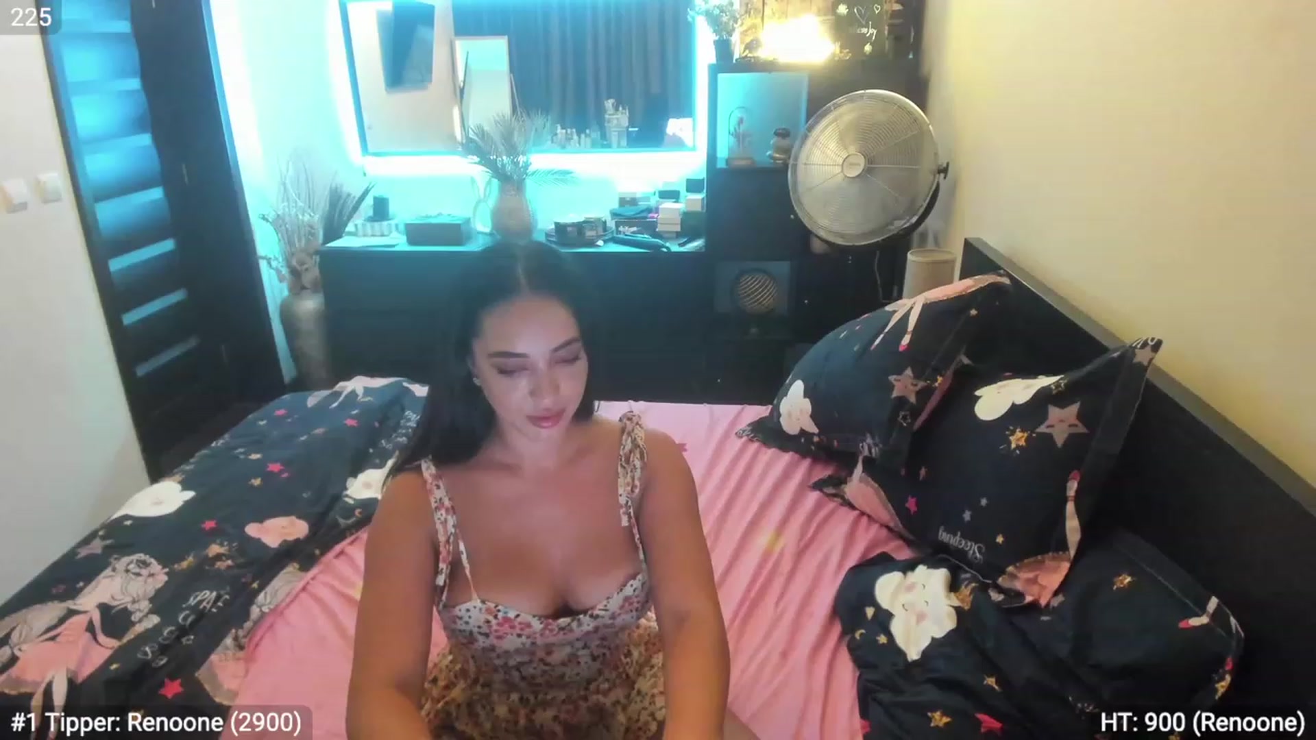 Gallery image thumbnail from EndlesssJoy's myfreecams stream on, 09/04/2023, 07:16 image 11 of 20