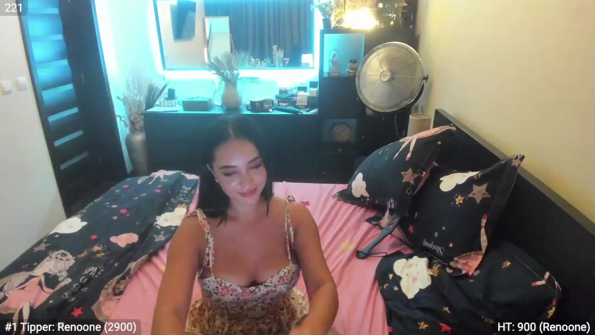 Gallery image thumbnail from EndlesssJoy's myfreecams stream on, 09/04/2023, 07:16 image 19 of 20