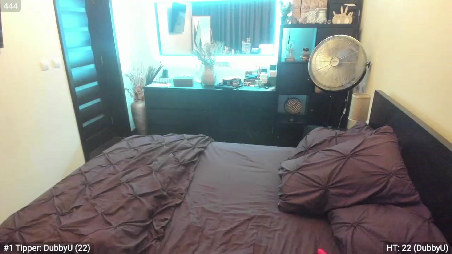 Gallery image thumbnail from EndlesssJoy's myfreecams stream on, 09/07/2023, 02:32 image 6 of 20