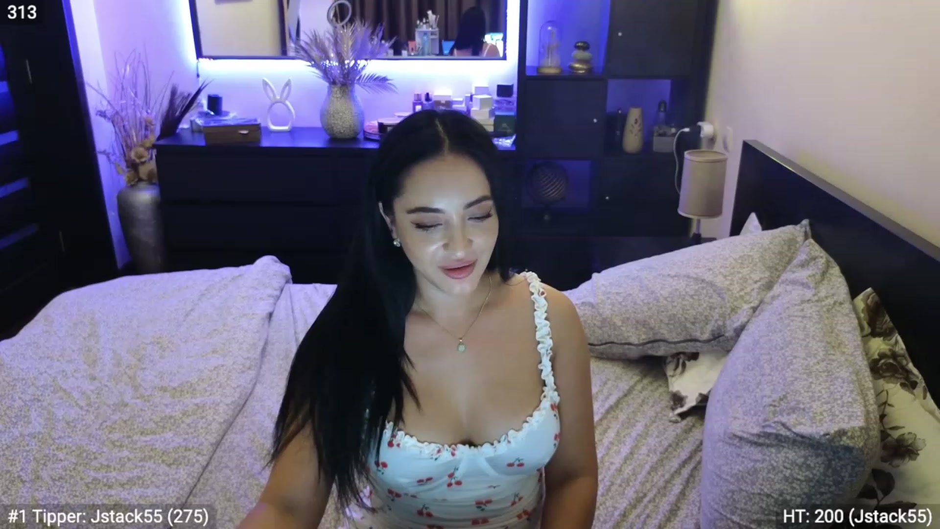 Gallery image thumbnail from EndlesssJoy's myfreecams stream on, 09/25/2023, 01:48 image 8 of 20