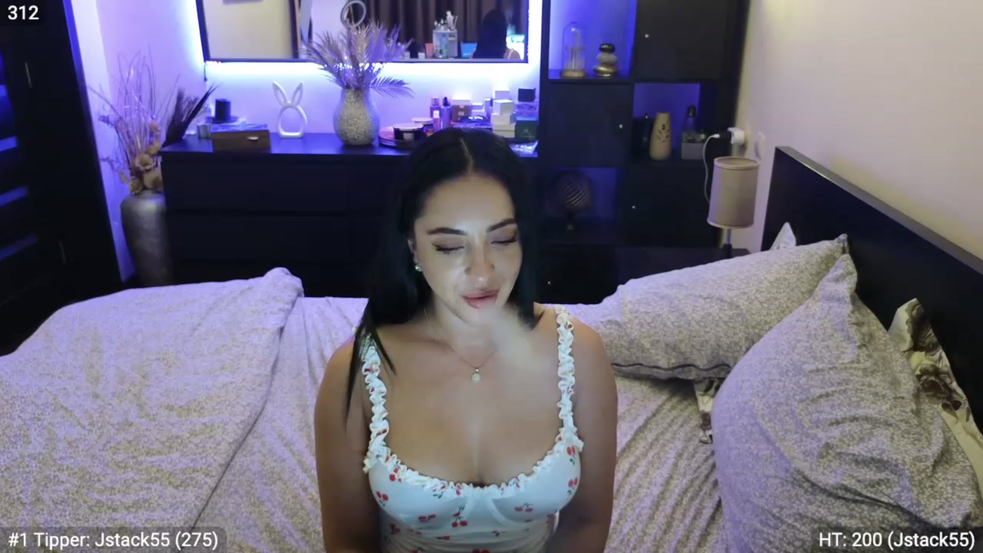 Gallery image thumbnail from EndlesssJoy's myfreecams stream on, 09/25/2023, 01:48 image 13 of 20