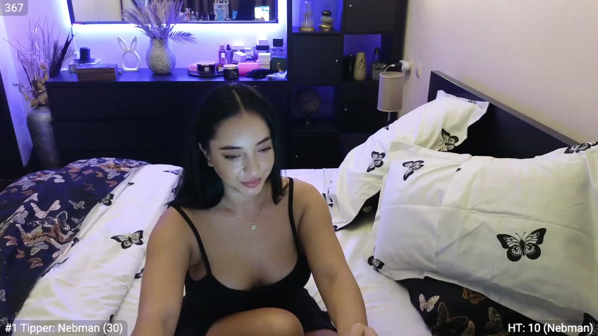 Gallery image thumbnail from EndlesssJoy's myfreecams stream on, 09/28/2023, 02:36 image 10 of 20