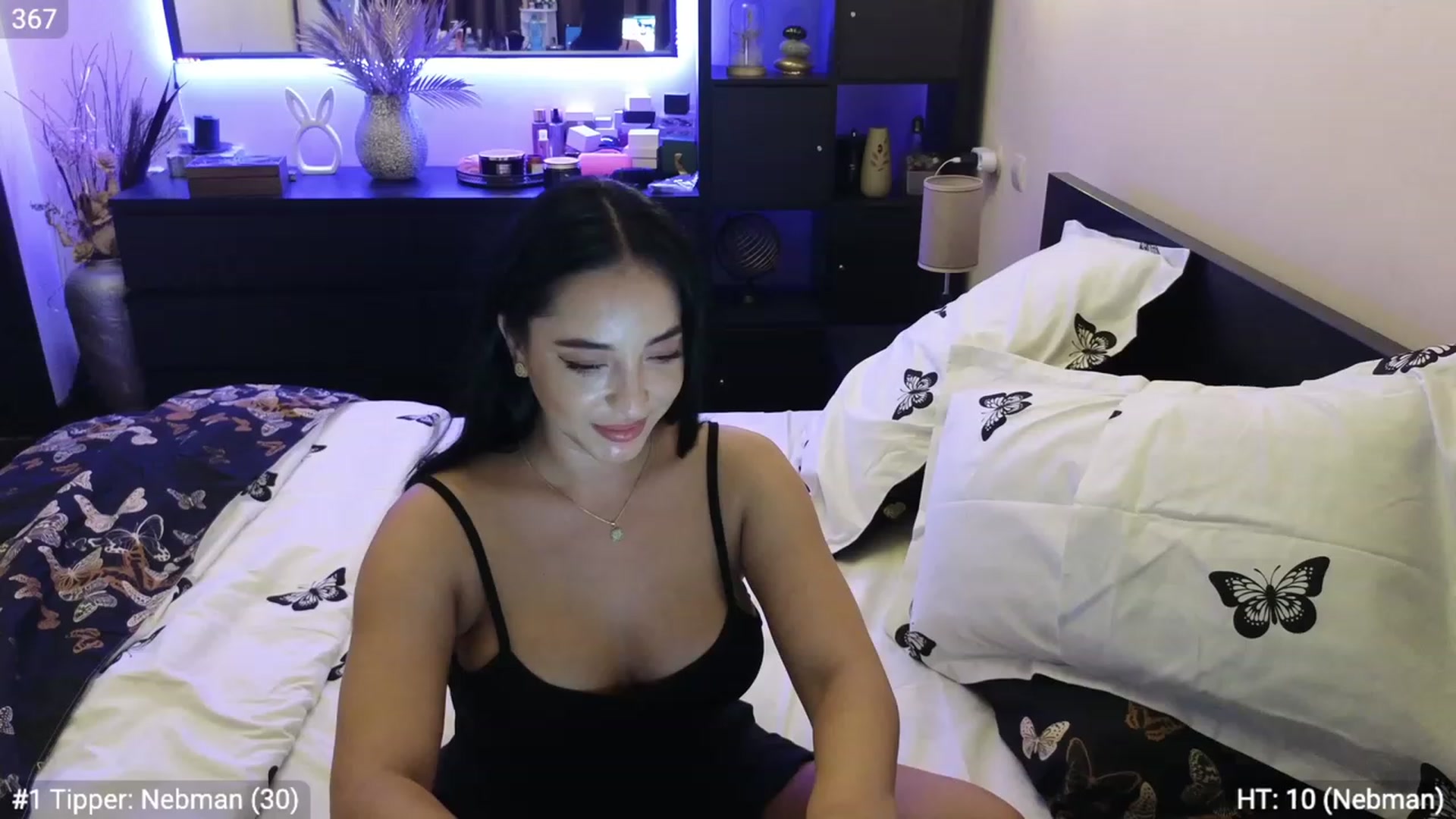 Gallery image thumbnail from EndlesssJoy's myfreecams stream on, 09/28/2023, 02:36 image 11 of 20