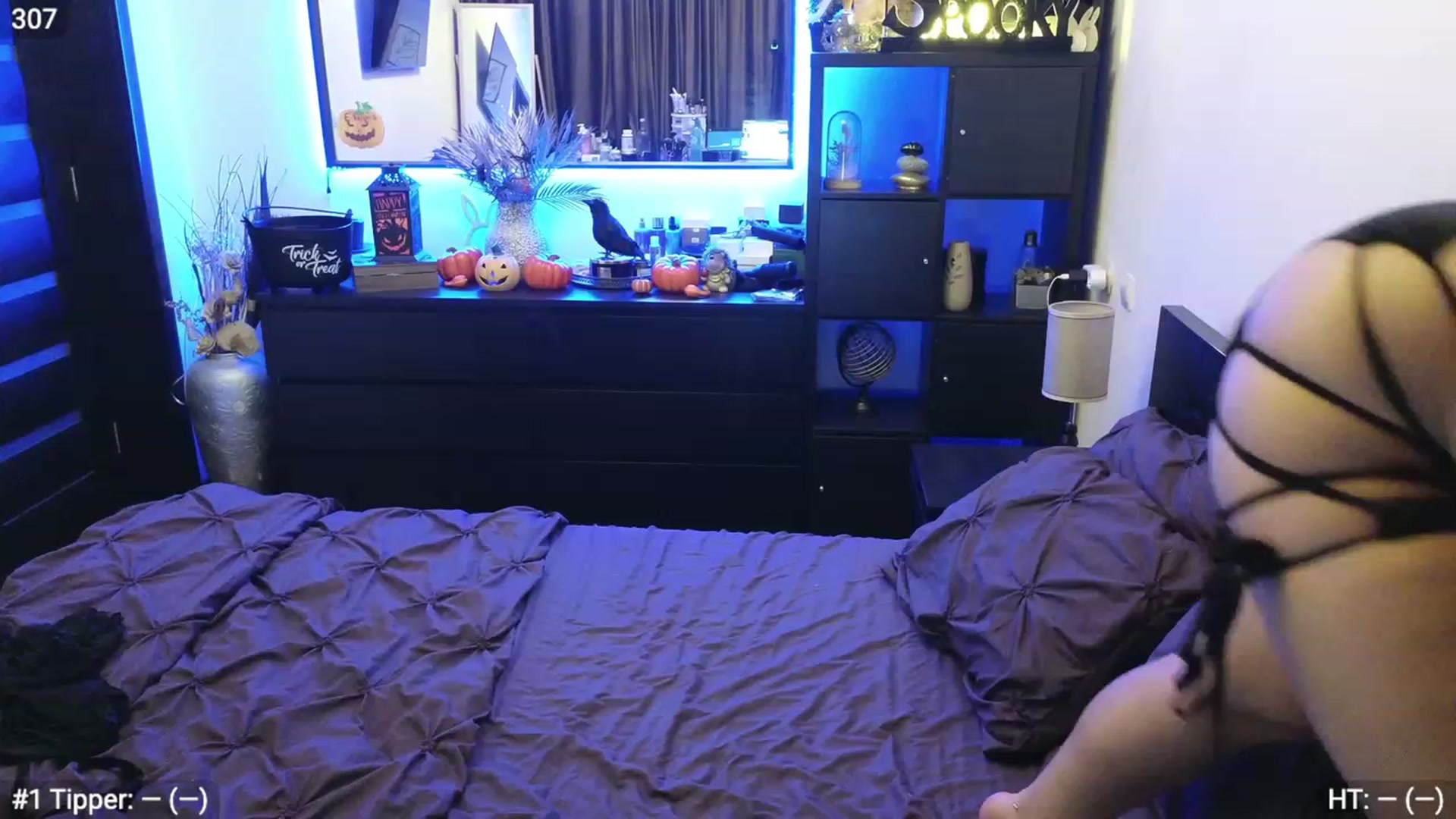 Gallery image thumbnail from EndlesssJoy's myfreecams stream on, 10/16/2023, 01:38 image 7 of 20