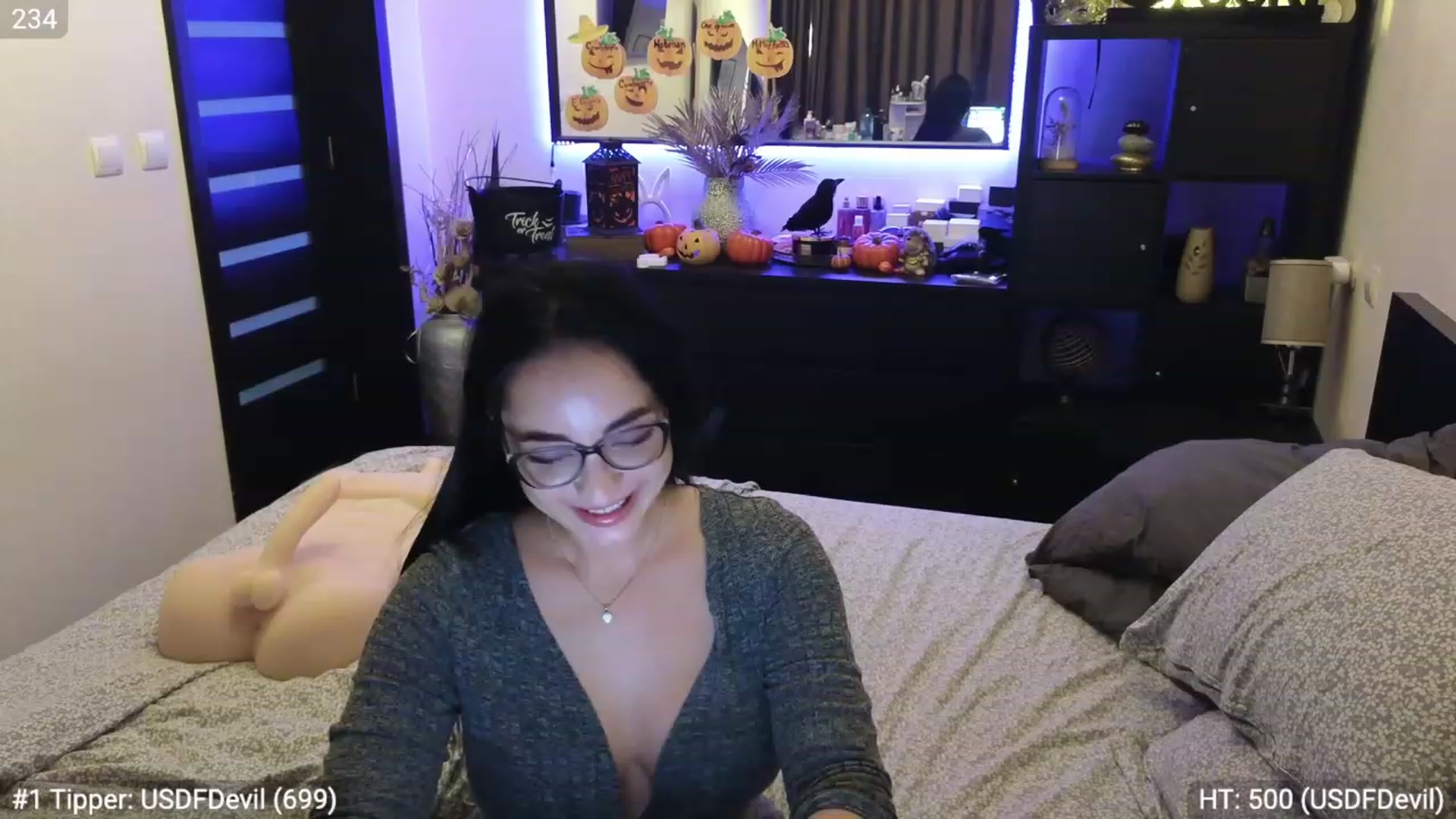 Gallery image thumbnail from EndlesssJoy's myfreecams stream on, 10/20/2023, 08:14 image 2 of 20