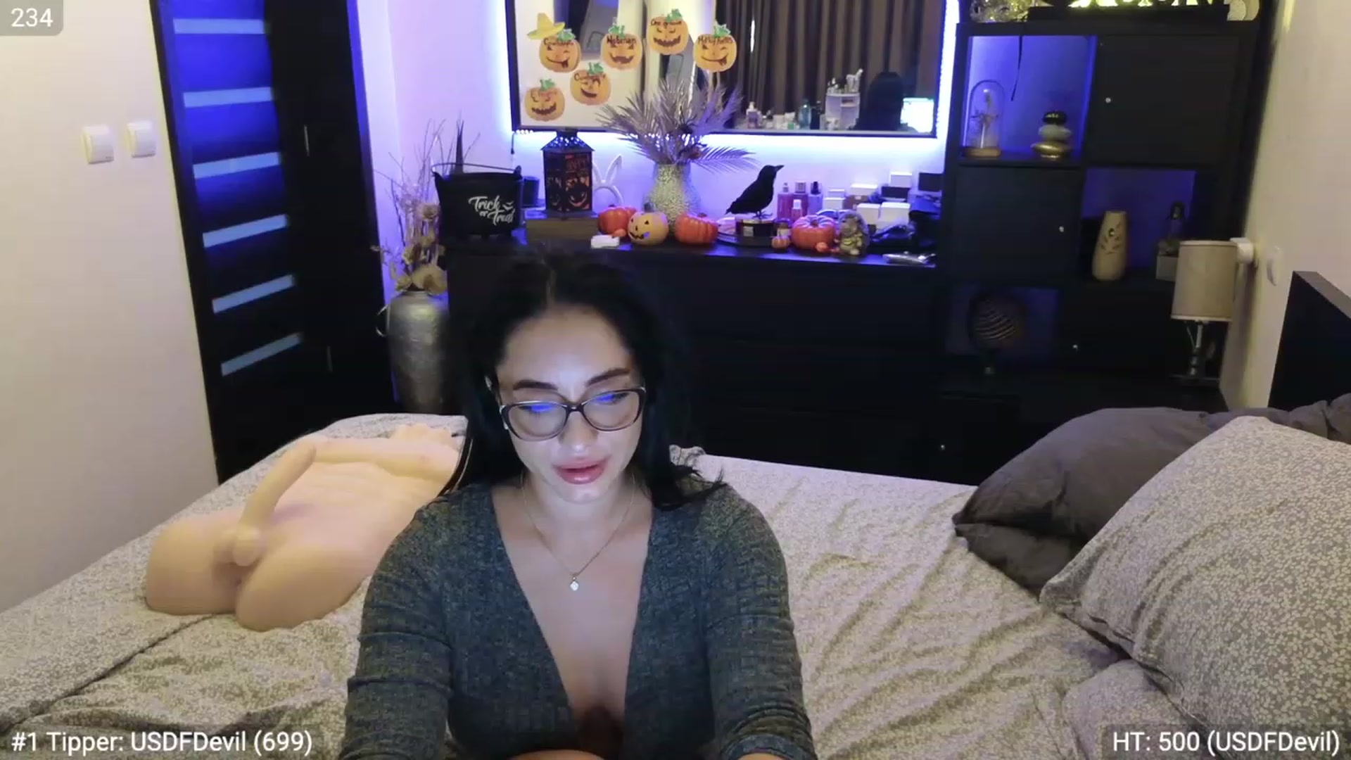 Gallery image thumbnail from EndlesssJoy's myfreecams stream on, 10/20/2023, 08:14 image 1 of 20
