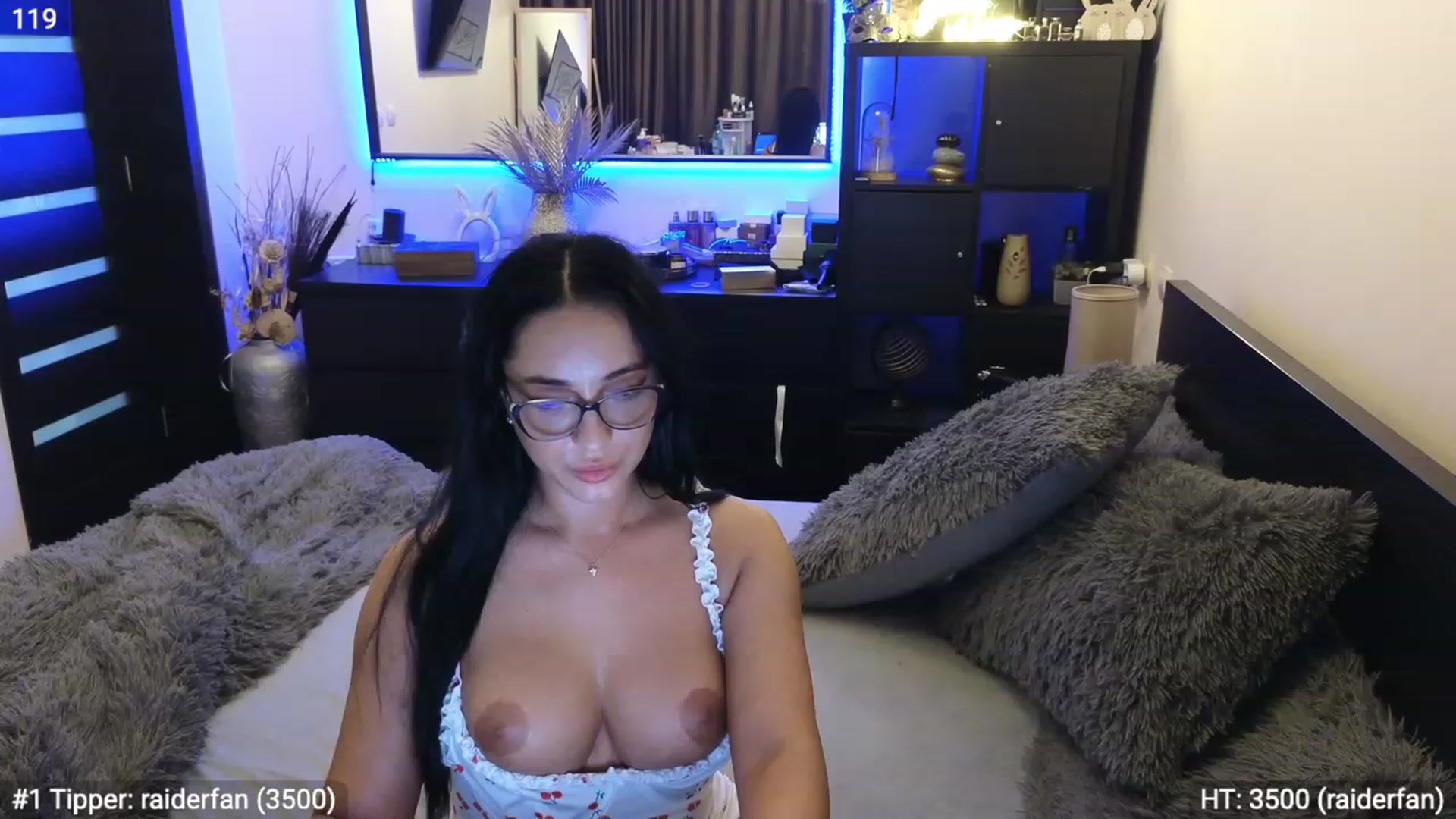 Gallery image thumbnail from EndlesssJoy's myfreecams stream on, 11/06/2023, 08:10 image 12 of 20