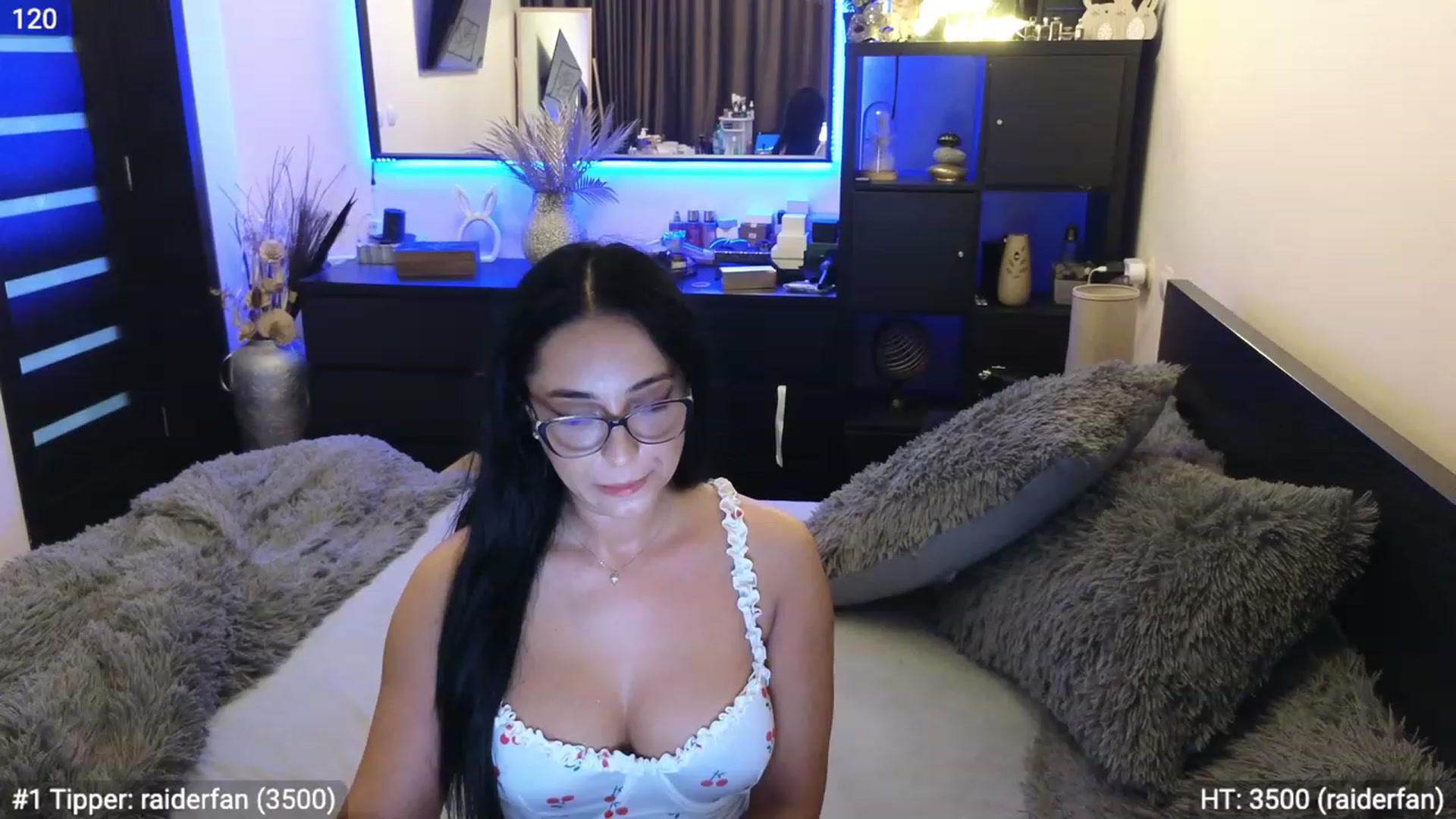 Gallery image thumbnail from EndlesssJoy's myfreecams stream on, 11/06/2023, 08:10 image 2 of 20