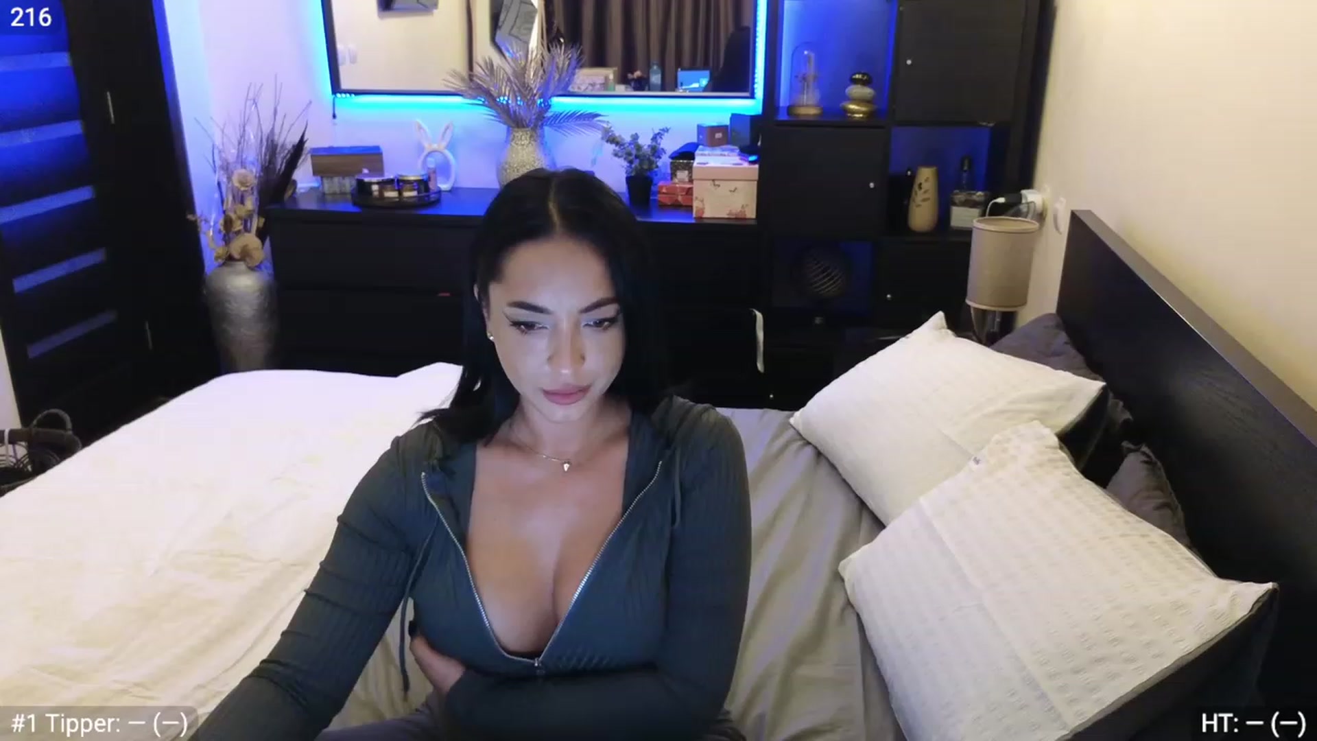 Gallery image thumbnail from EndlesssJoy's myfreecams stream on, 11/09/2023, 03:09 image 2 of 20