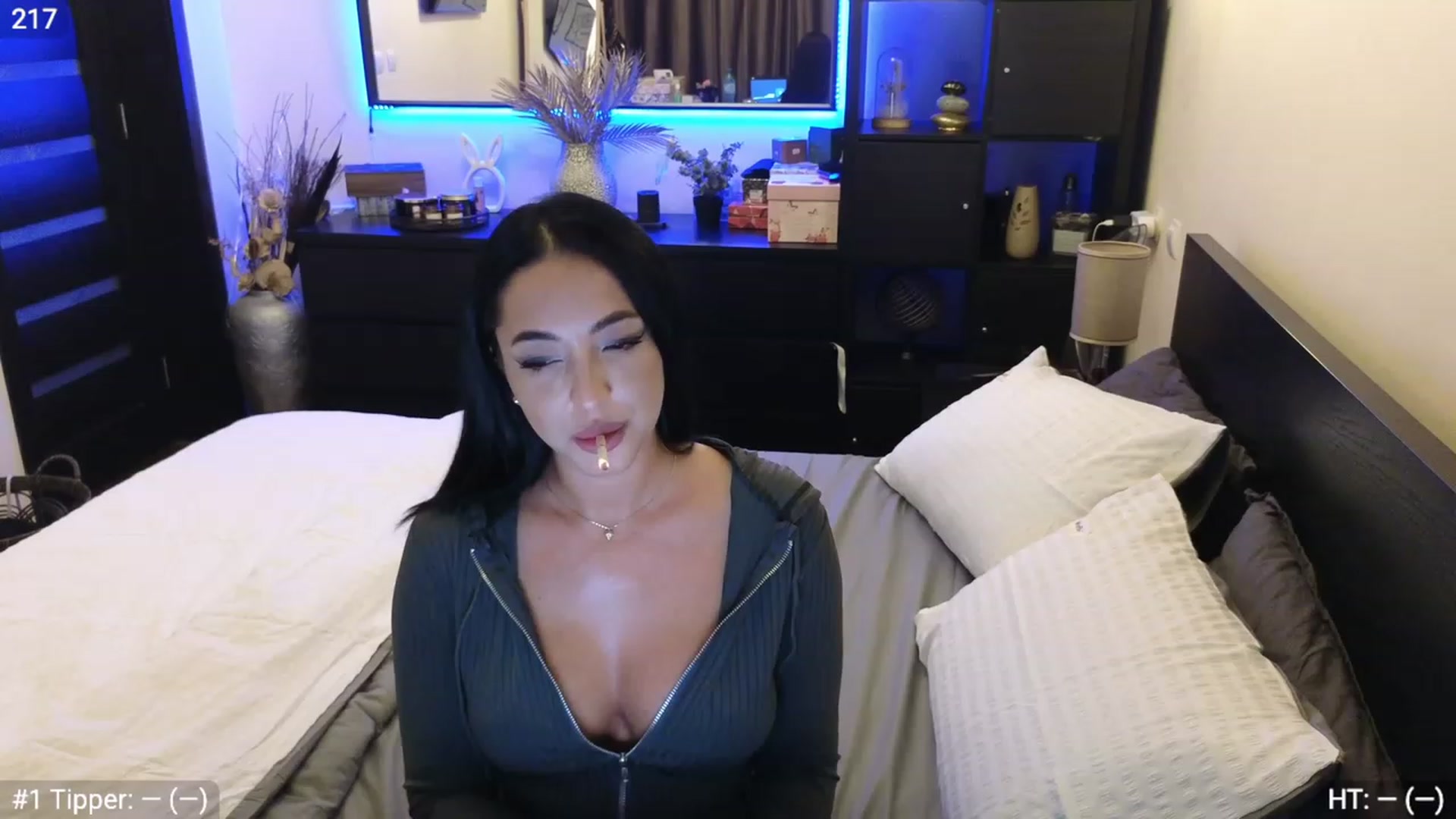 Gallery image thumbnail from EndlesssJoy's myfreecams stream on, 11/09/2023, 03:09 image 4 of 20