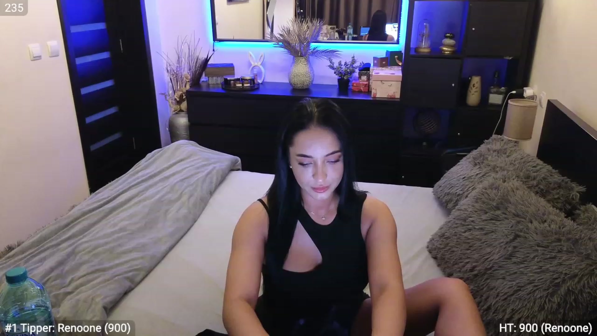 Gallery image thumbnail from EndlesssJoy's myfreecams stream on, 11/18/2023, 02:34 image 10 of 20