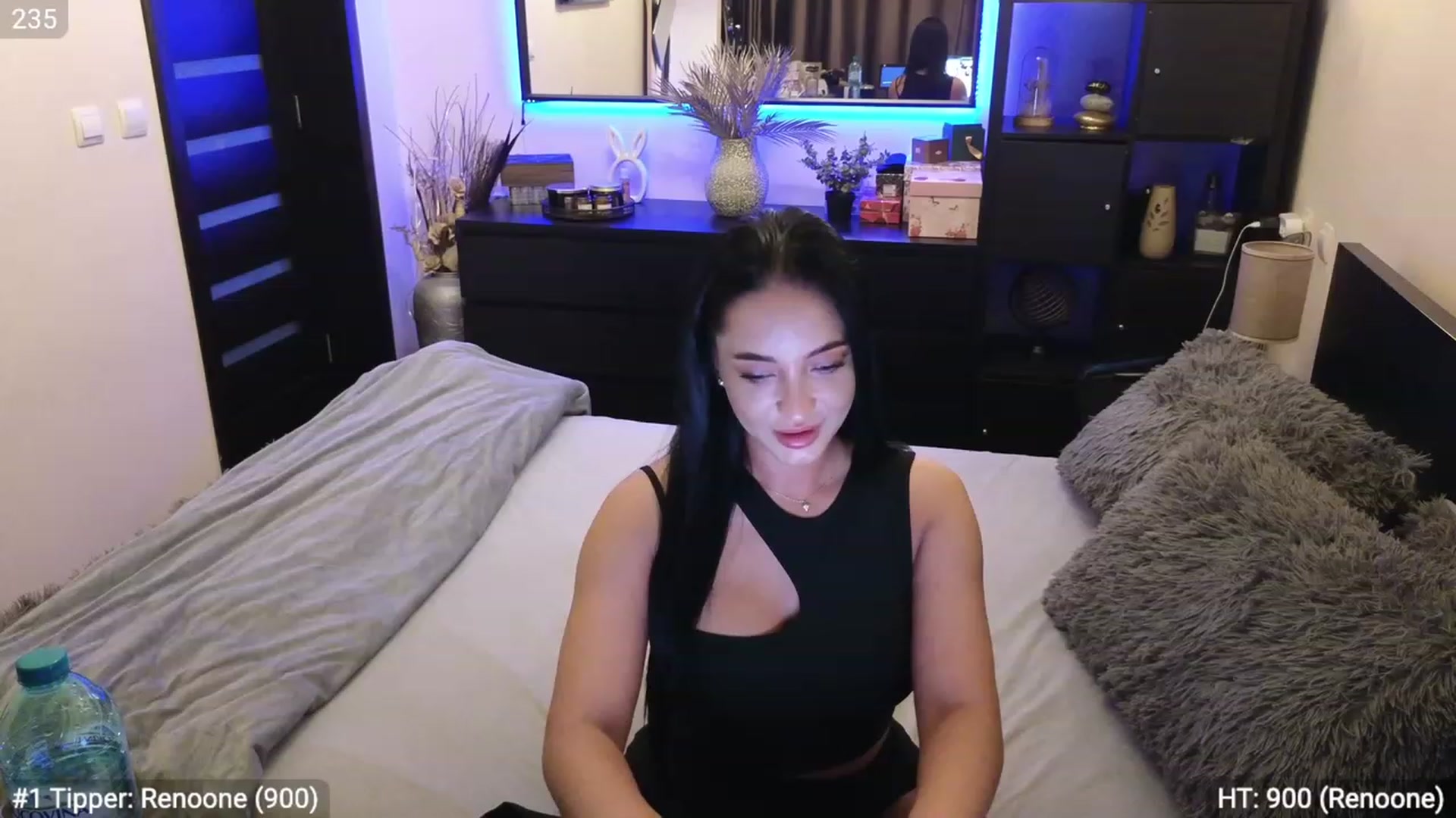 Gallery image thumbnail from EndlesssJoy's myfreecams stream on, 11/18/2023, 02:34 image 7 of 20