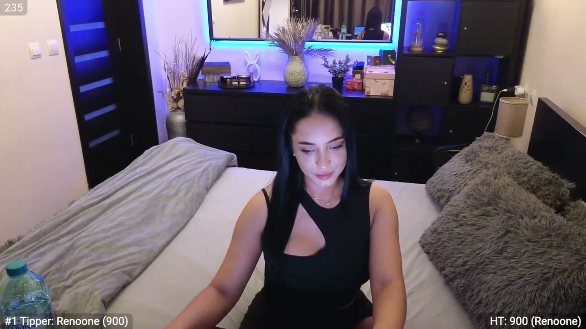 Gallery image thumbnail from EndlesssJoy's myfreecams stream on, 11/18/2023, 02:34 image 8 of 20